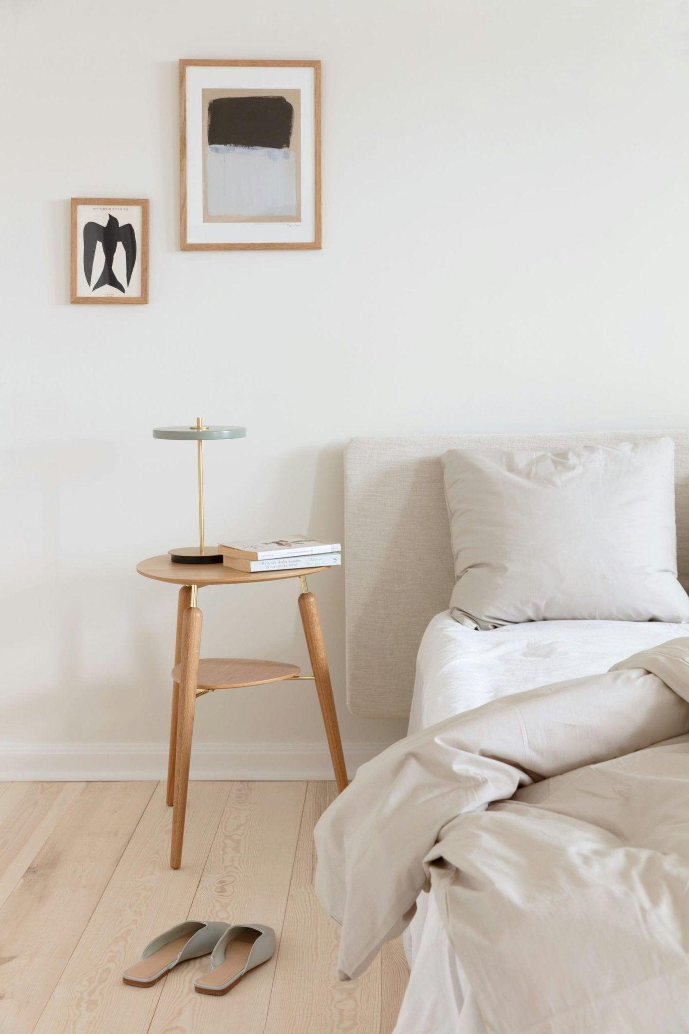 Lampa przenośna ASTERIA MOVE pistacjowy UMAGE Eye on Design