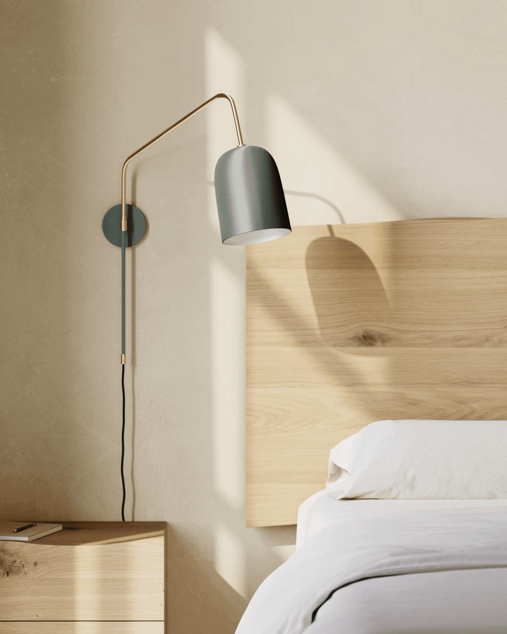 Lampa ścienna AUDRIE zielony La Forma Eye on Design