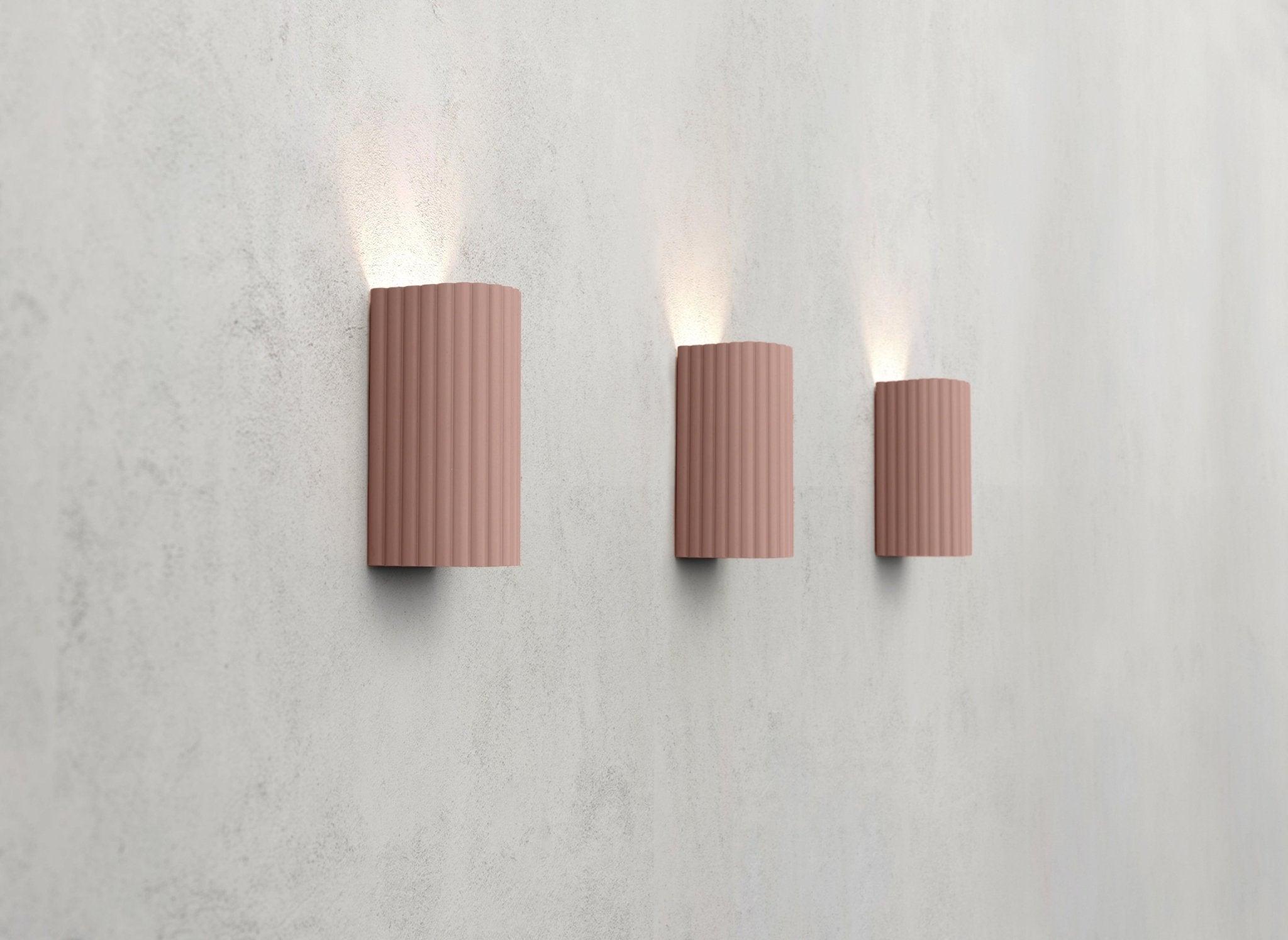 Lampa ścienna DONNA różowy Pholc Eye on Design