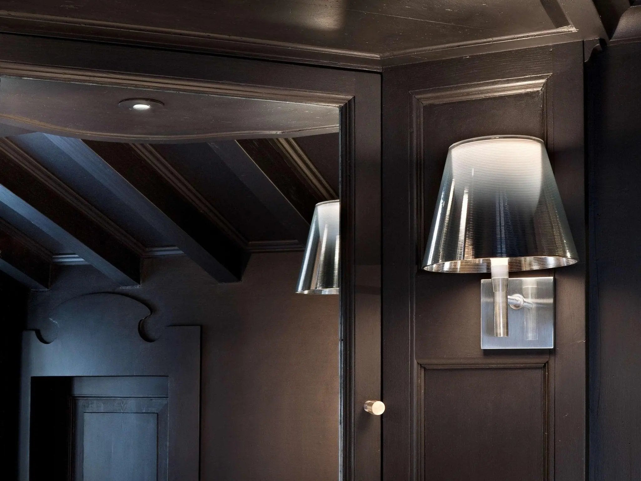 Lampa ścienna KTRIBE srebrny – styl nowoczesny