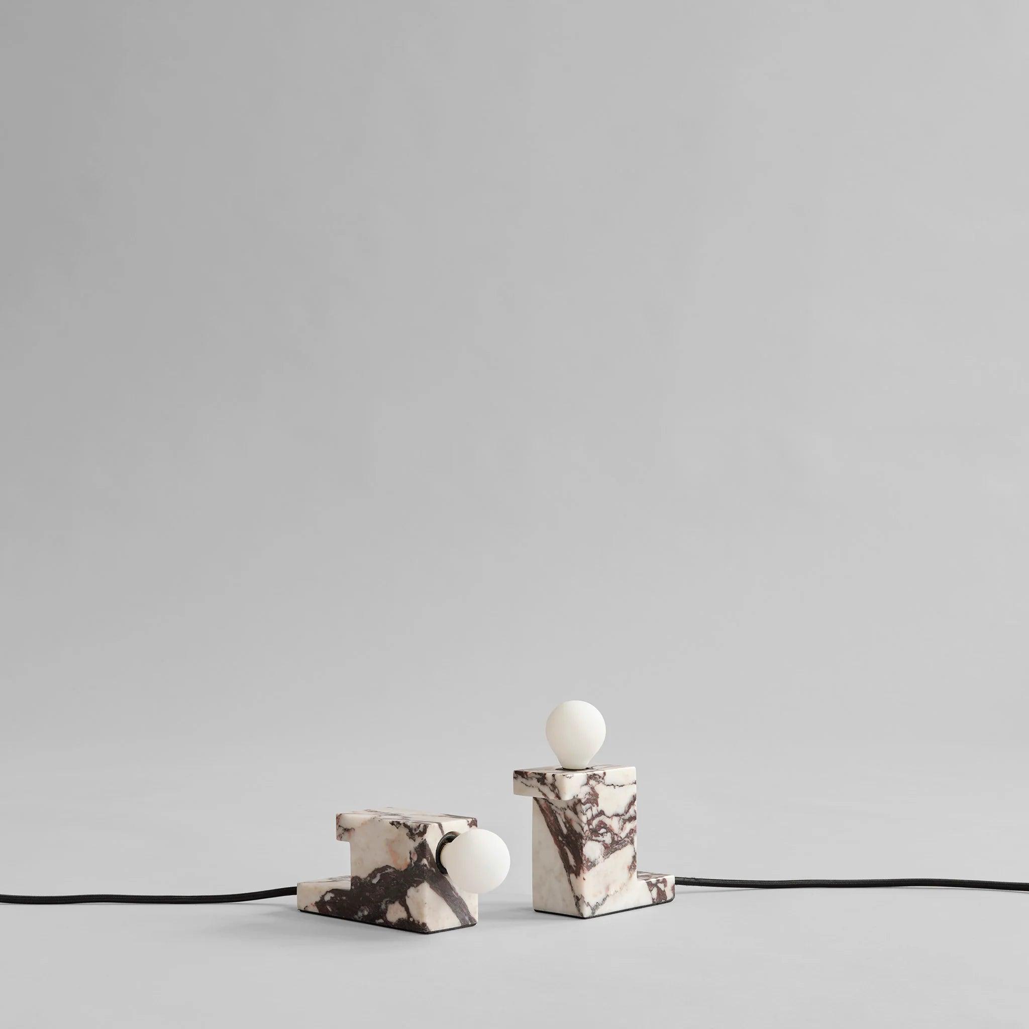 Lampa stołowa BRICK LOW marmurowy 101 Copenhagen Eye on Design