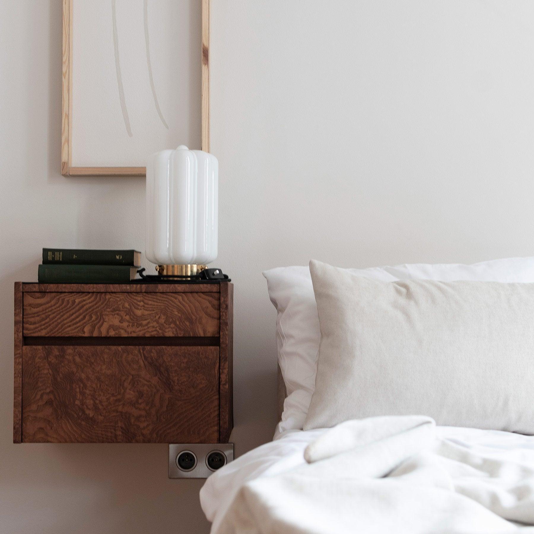 Lampa stołowa DECO mosiężny Embassy Interiors Eye on Design