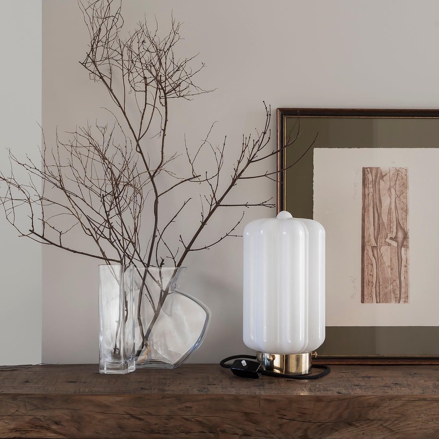 Lampa stołowa DECO mosiężny Embassy Interiors Eye on Design