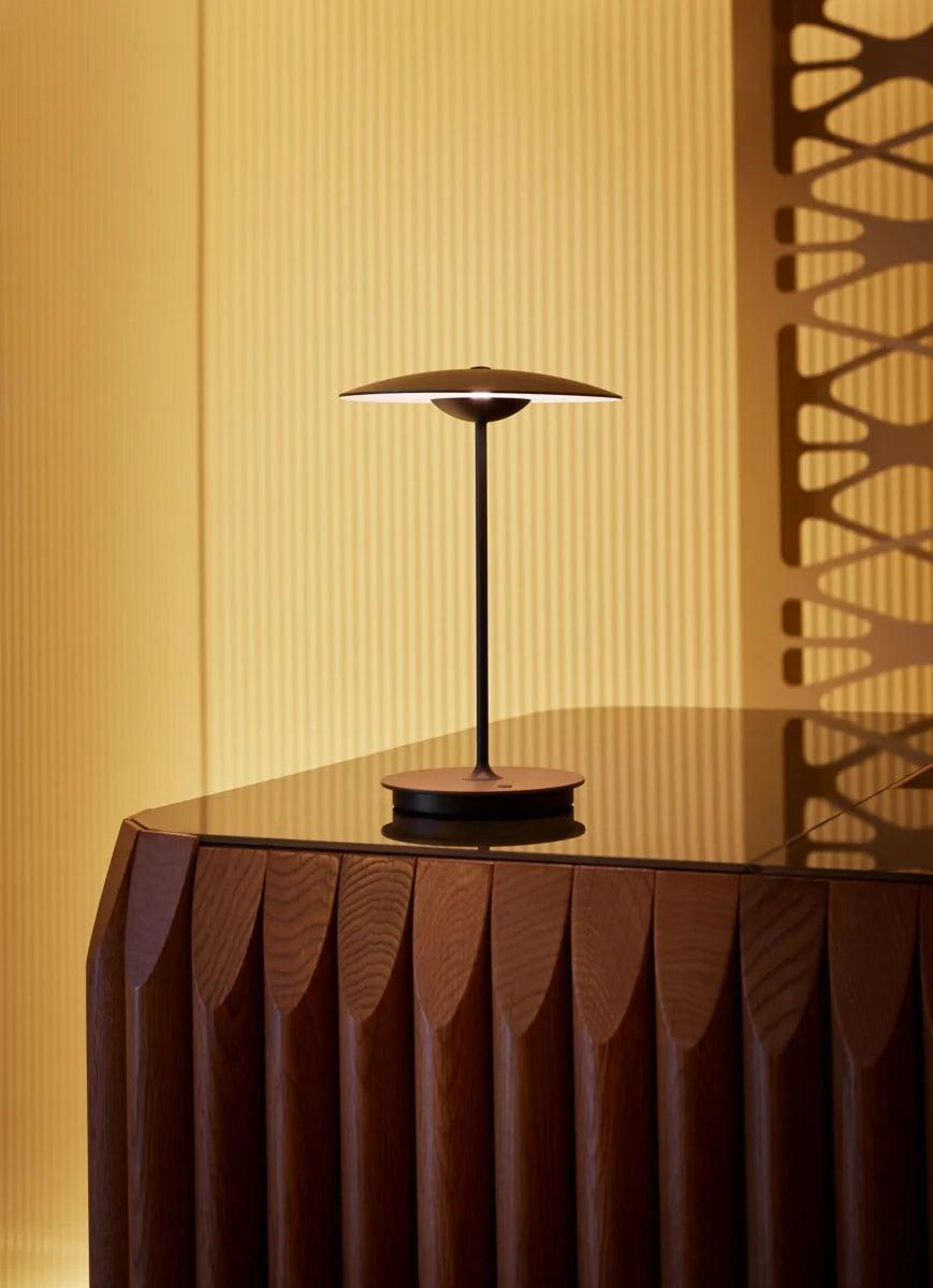 Lampa stołowa GINGER ciemnobrązowy Marset Eye on Design