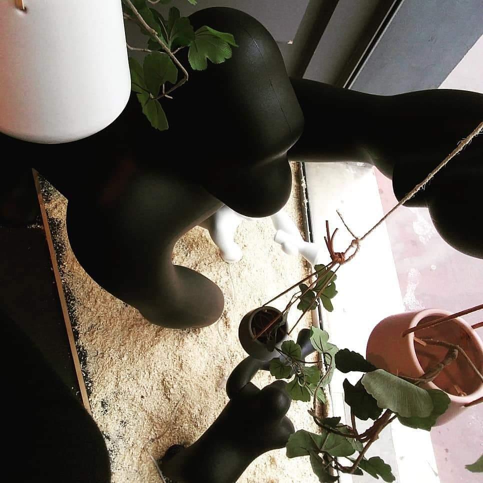 Lampa stołowa KONG żółty Qeeboo Eye on Design