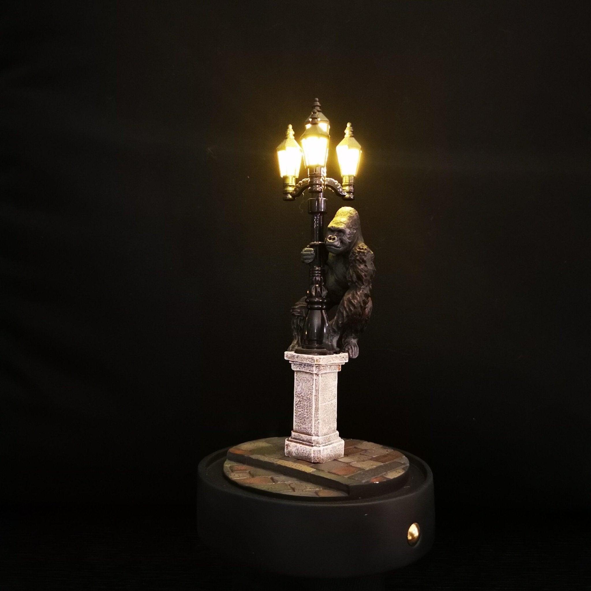 Lampa stołowa MY LITTLE KONG Seletti Eye on Design