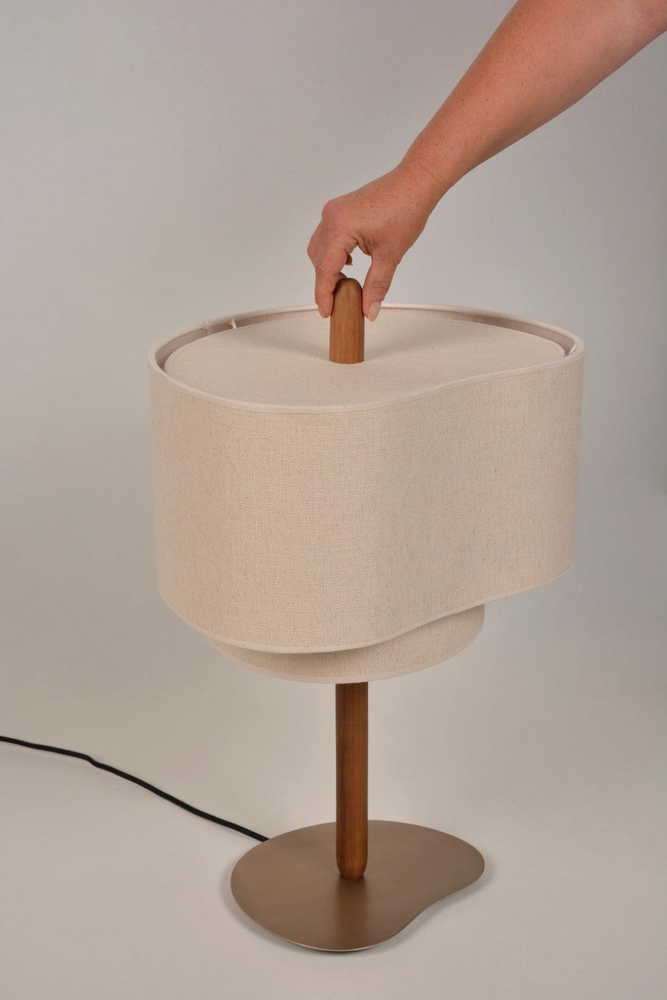 Lampa stołowa PEBBLE kremowy Market Set Eye on Design