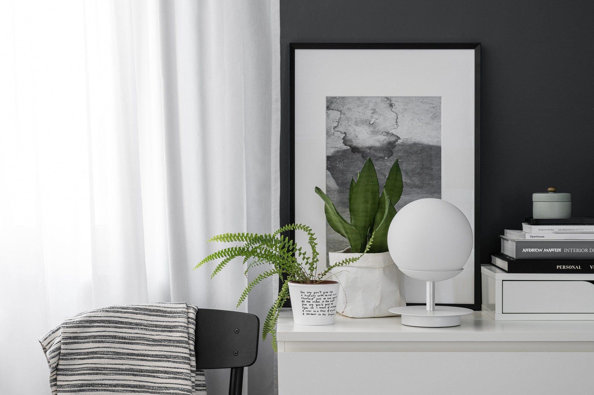 Lampa stołowa PLAAT biały Ummo Eye on Design