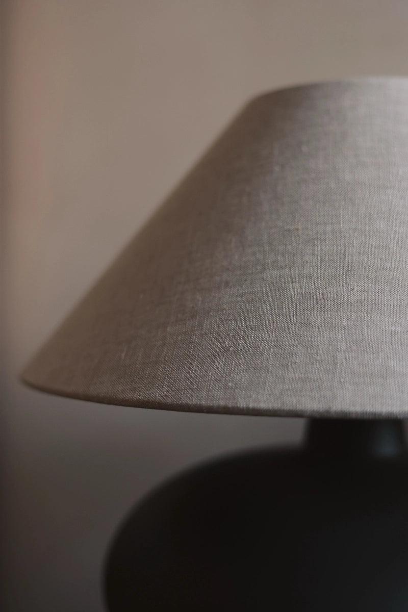 Lampa stołowa SAWA NATUR lniany Kaspa Eye on Design