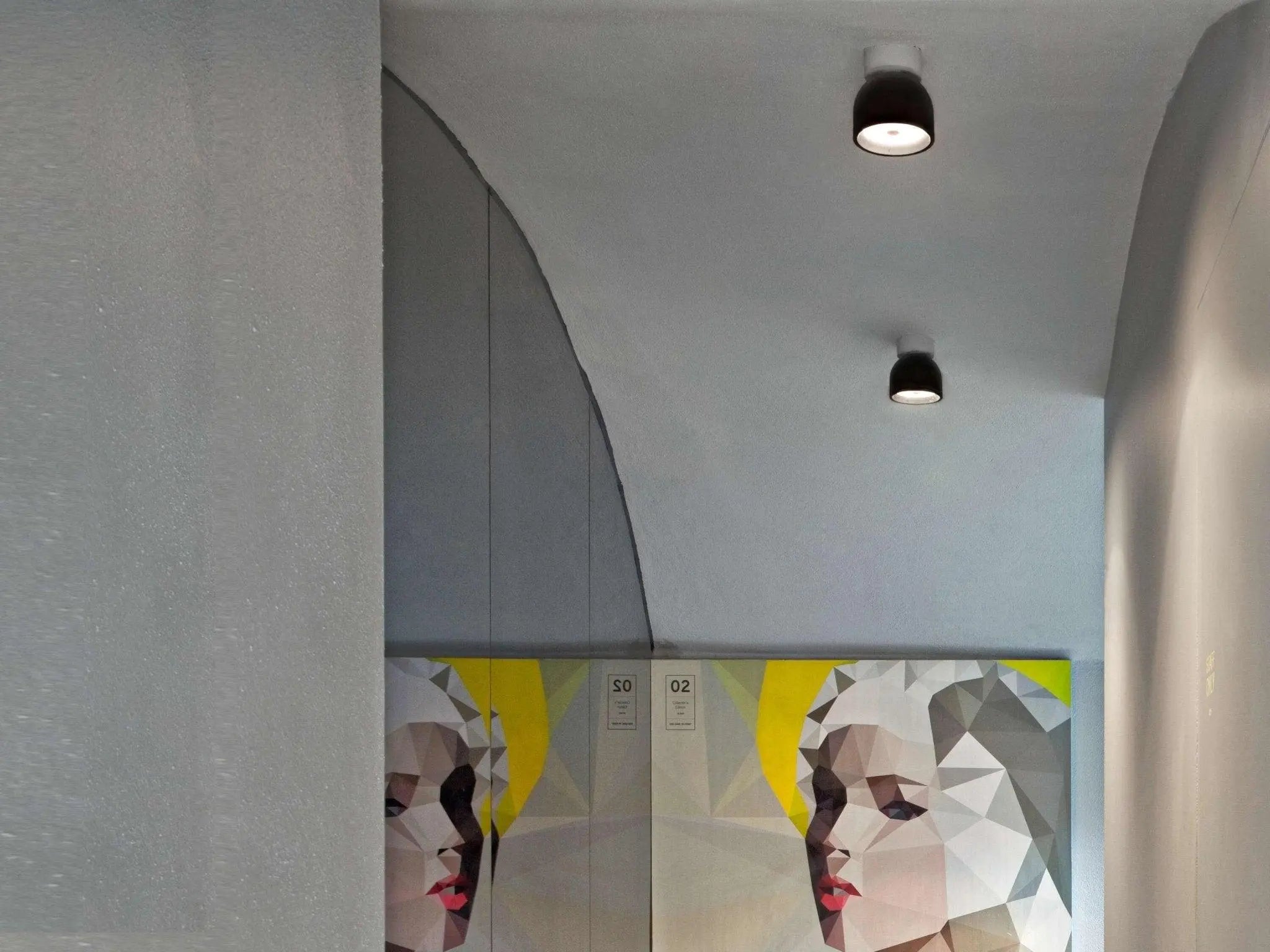Lampa sufitowa WAN czarny – Flos