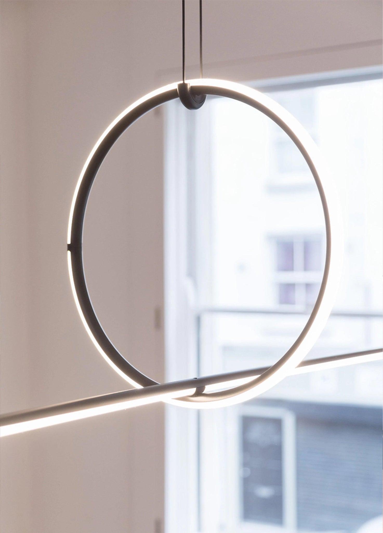 Lampa wisząca ARRANGEMENTS okrąg – styl minimalistyczny