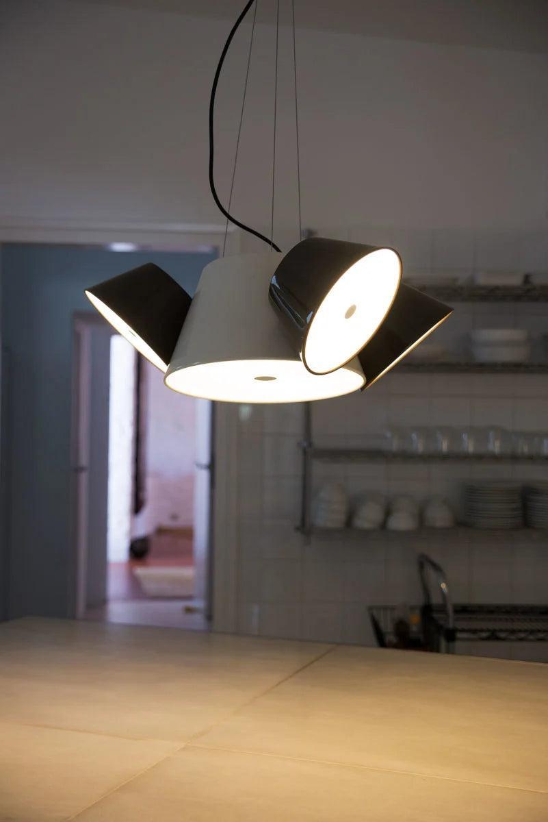 Lampa wisząca okrągła TAM TAM biały z pomarańczowymi kloszami Marset Eye on Design