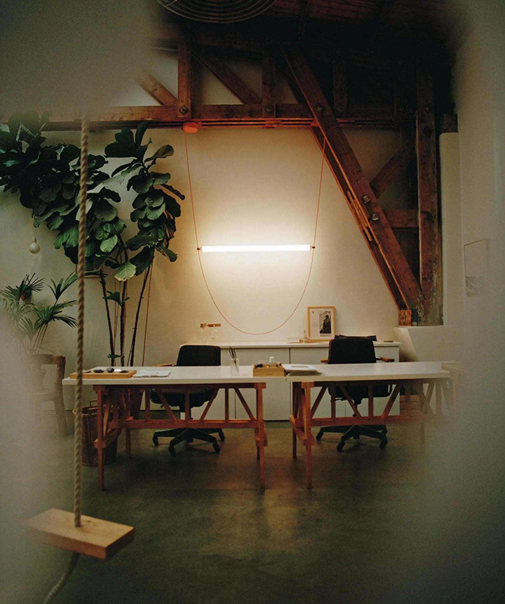 Lampa wisząca WIRELINE różowy – Flos