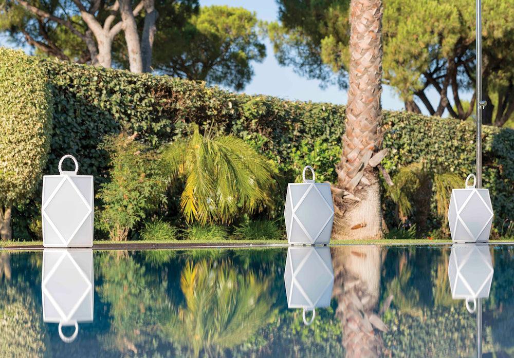 Lampa zewnętrzna akumulatorowa MUSE BATTERY biały Contardi Eye on Design