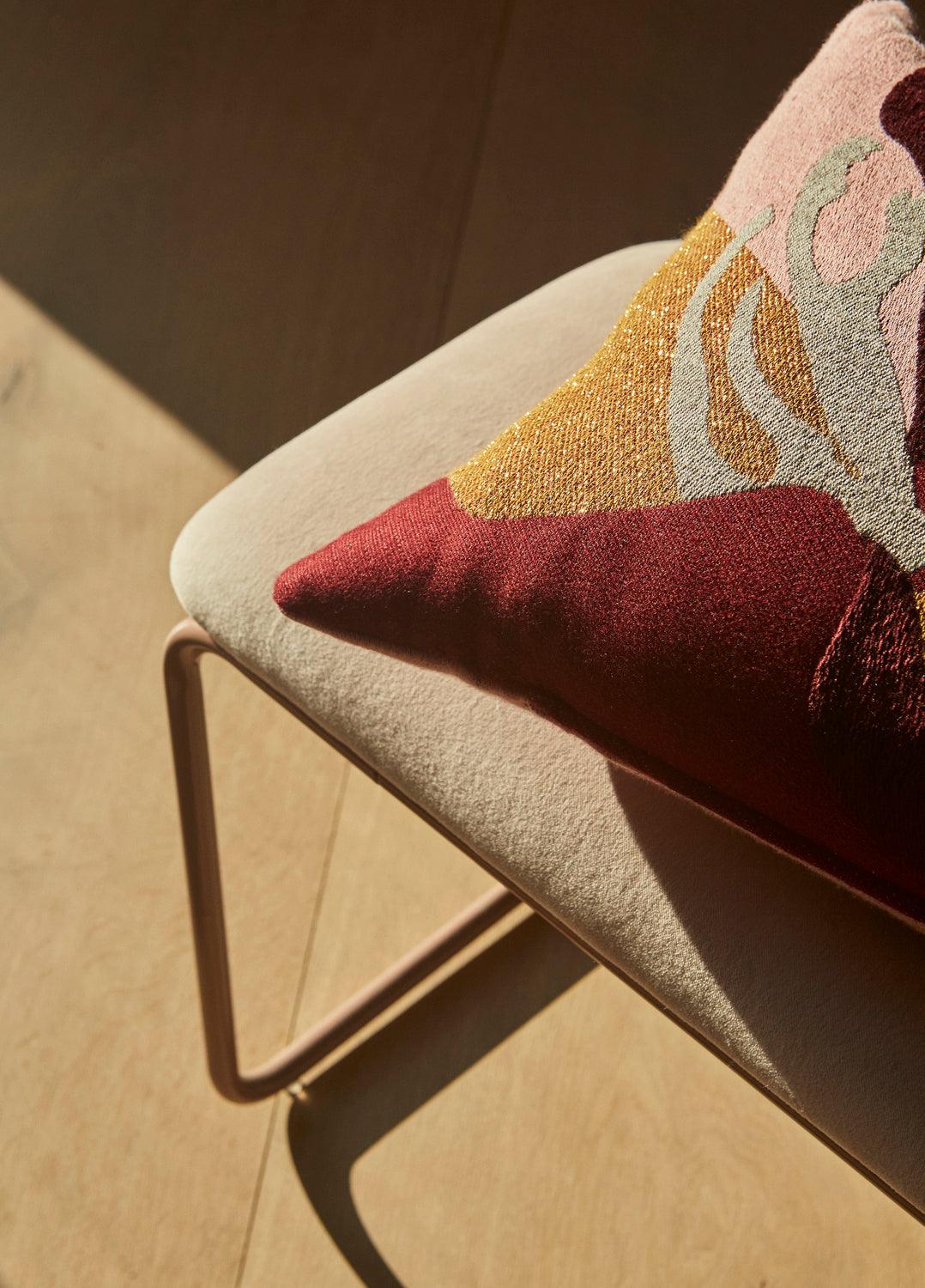 Ławka z tkaniną boucle ANGUI taupe AYTM Eye on Design