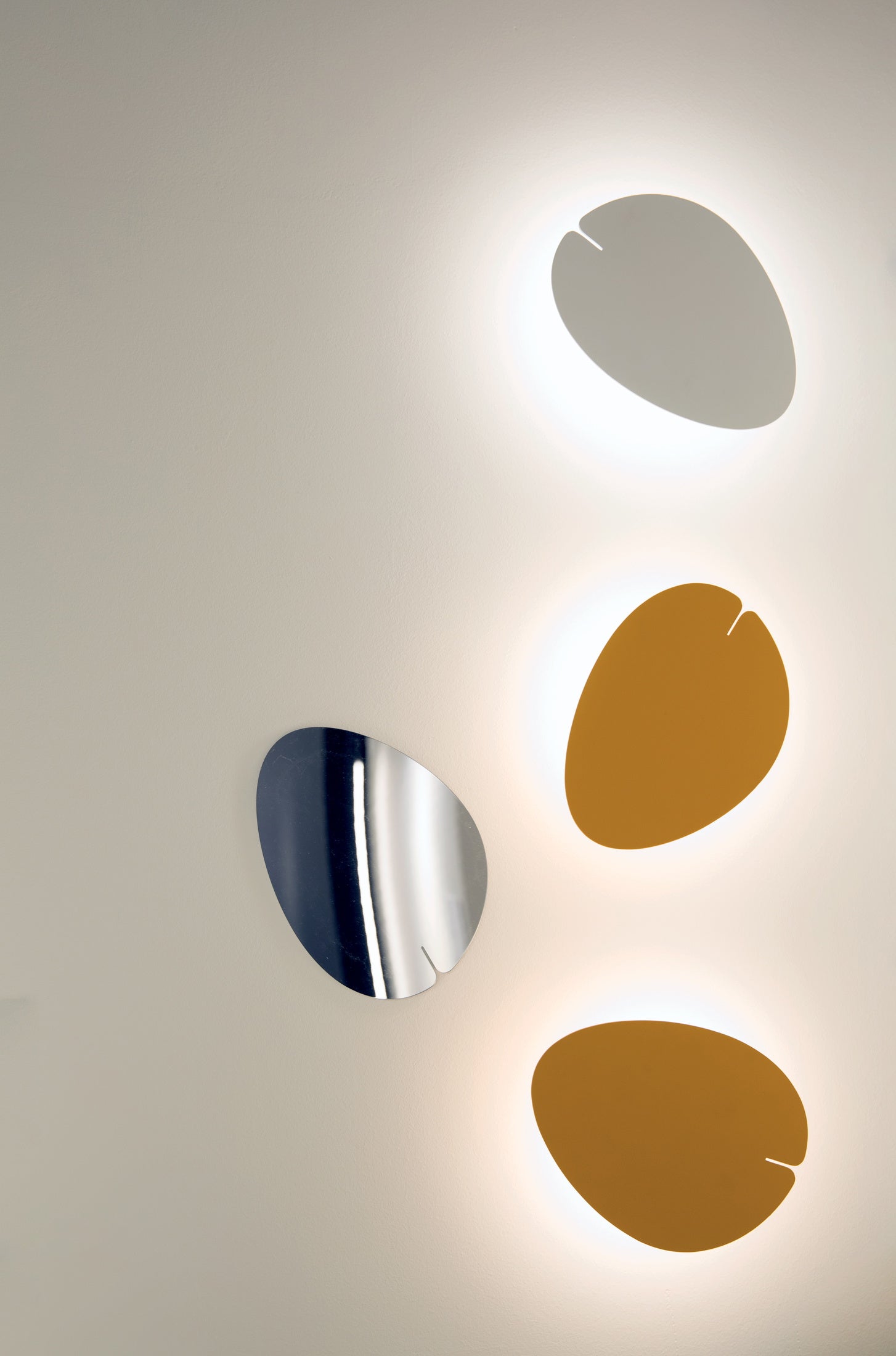 Wandlamp LUCCIOLA wit.
