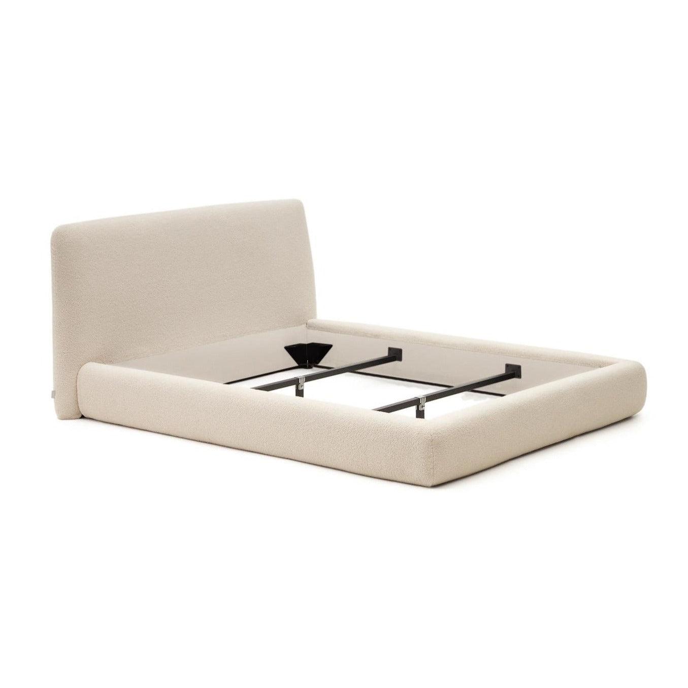 Łóżko MARTINA baranek écru La Forma 160x200 cm Eye on Design