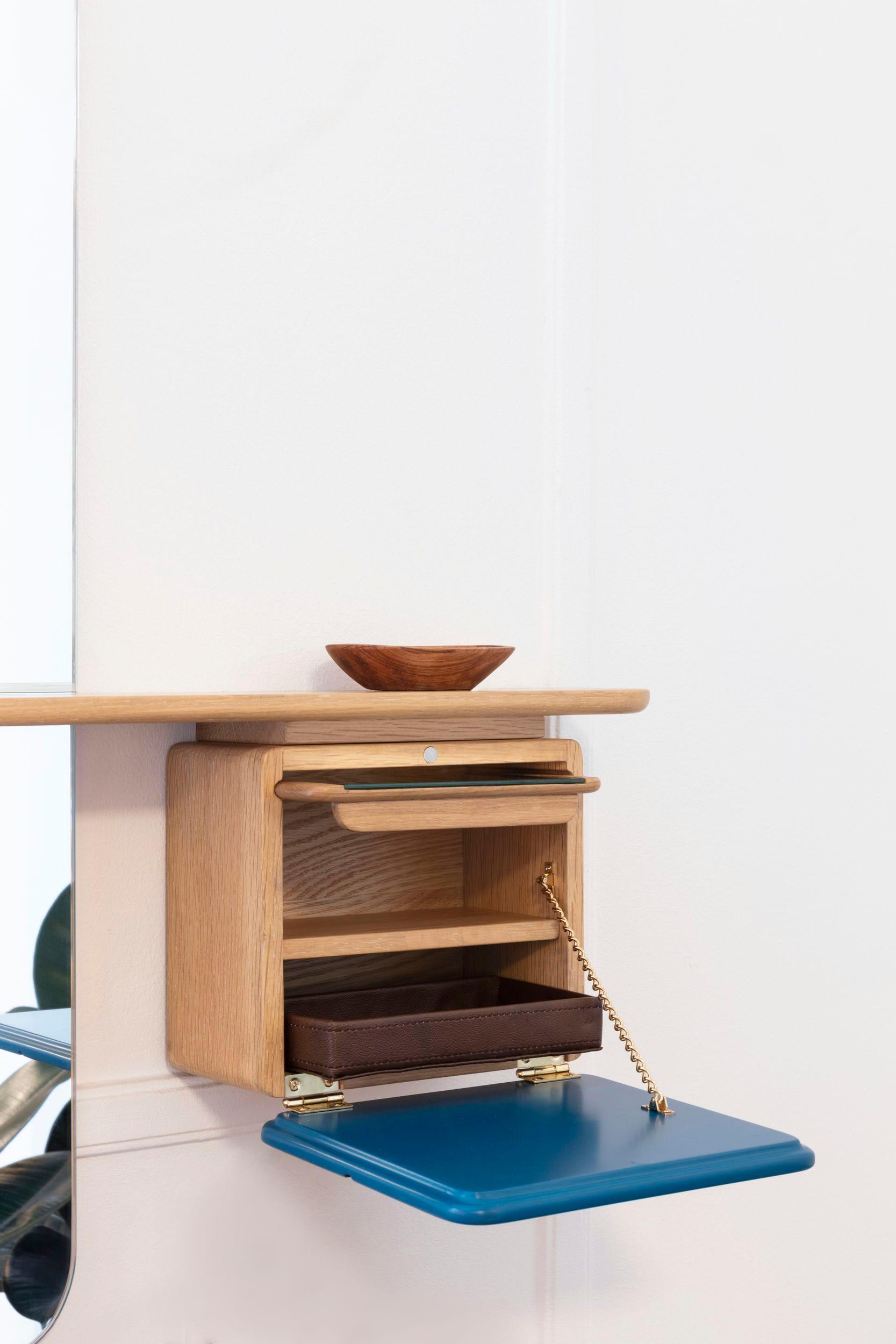 Lustro ONE MORE LOOK pistacjowy z dębem UMAGE Eye on Design