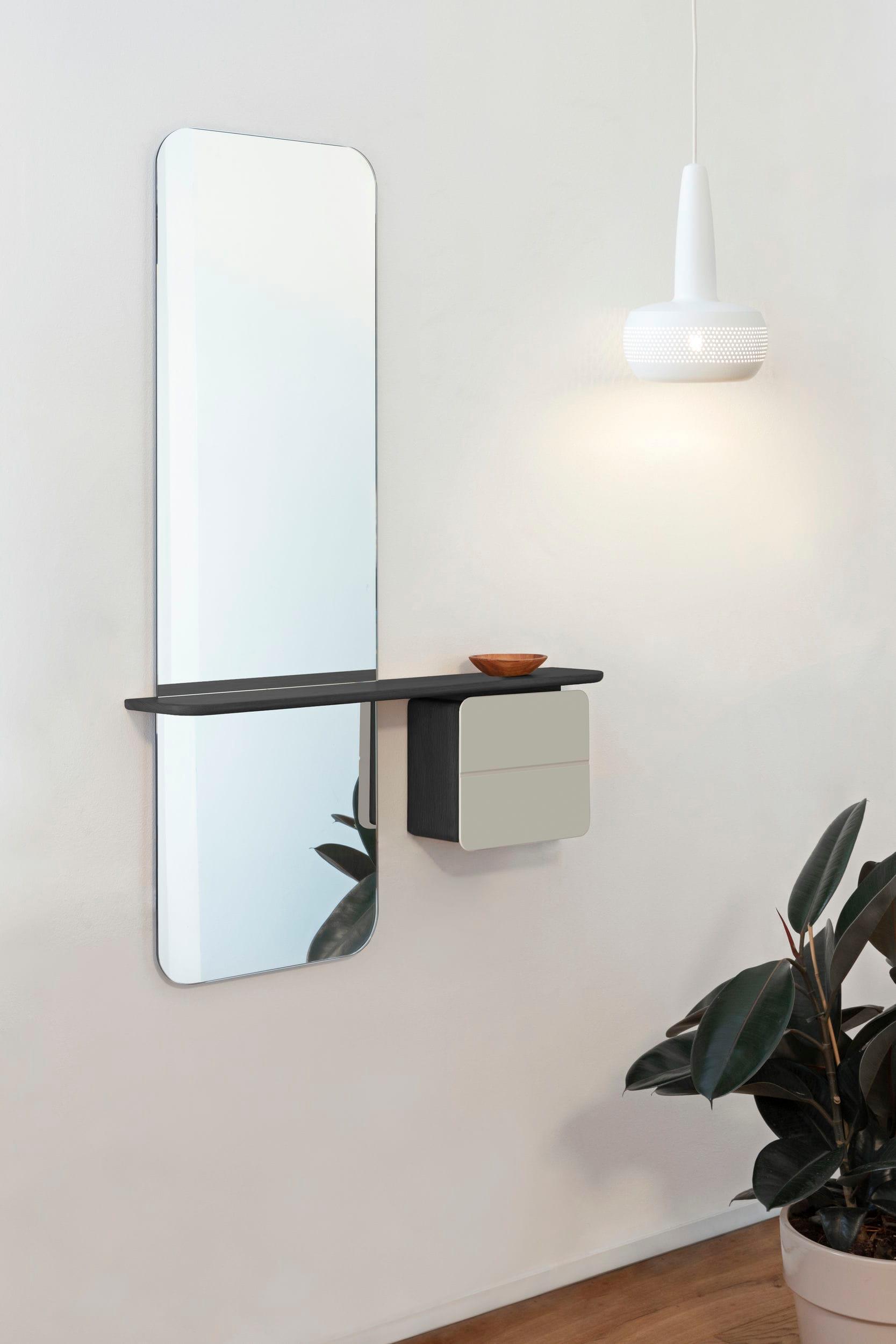 Lustro ONE MORE LOOK różowy z czarnym dębem – Umage