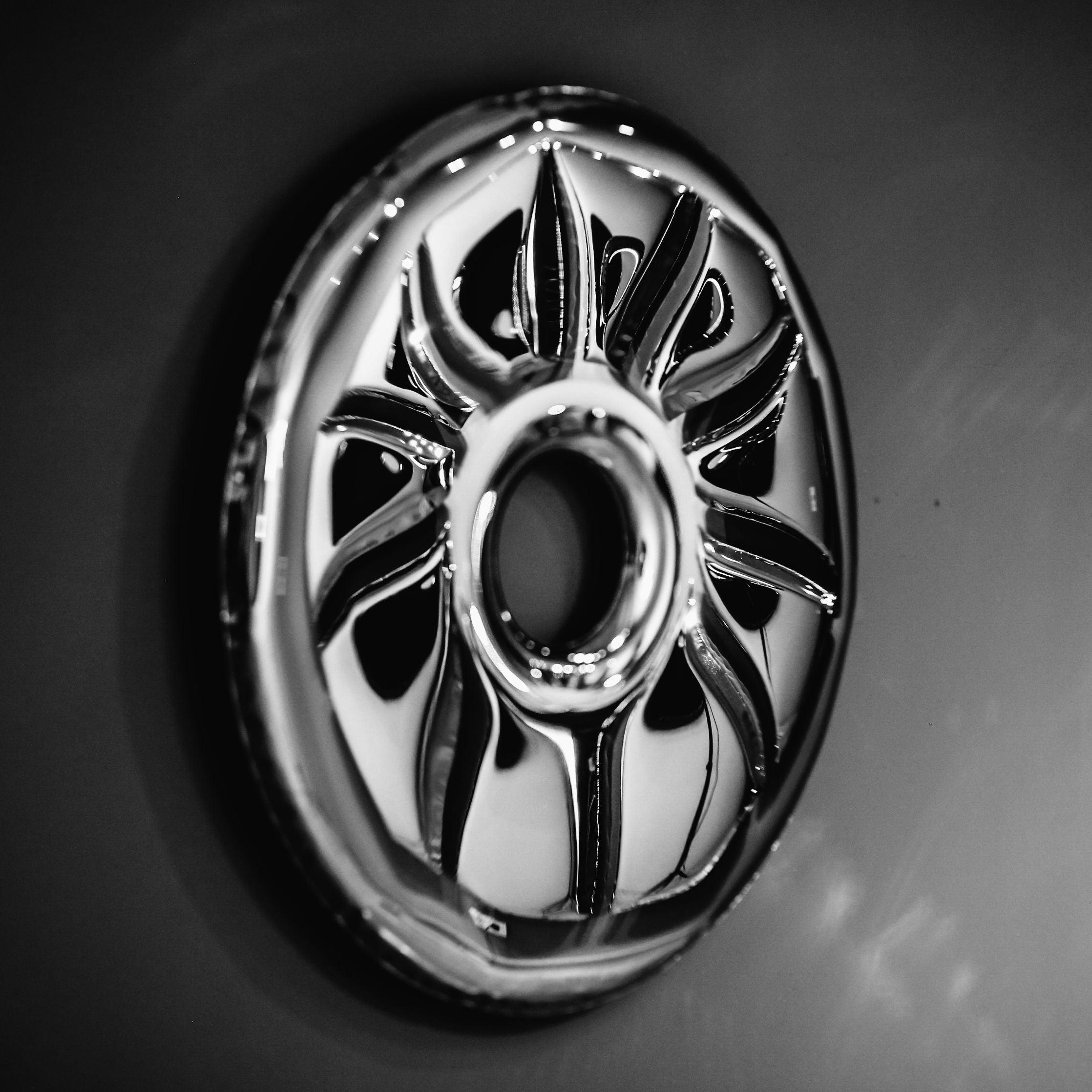 Lustro RONDO inox Zieta Studio Eye on Design