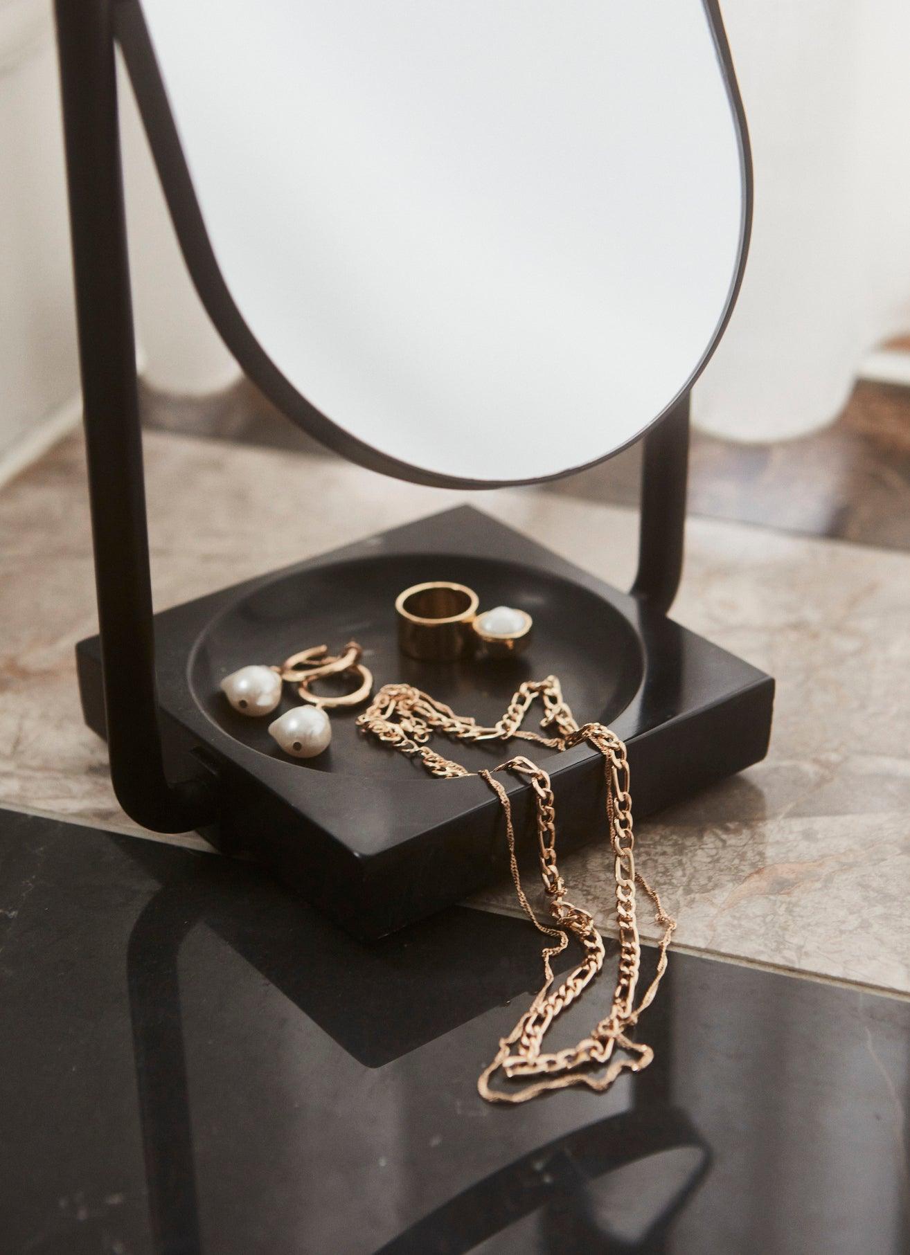 Lustro stołowe ANGUI czarny marmur AYTM Eye on Design