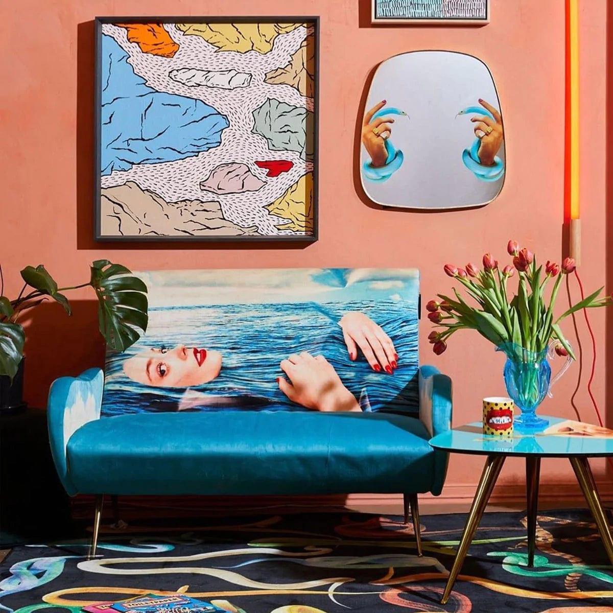 Lustro w kształcie łezki SEA GIRL w złotej ramie Seletti Eye on Design