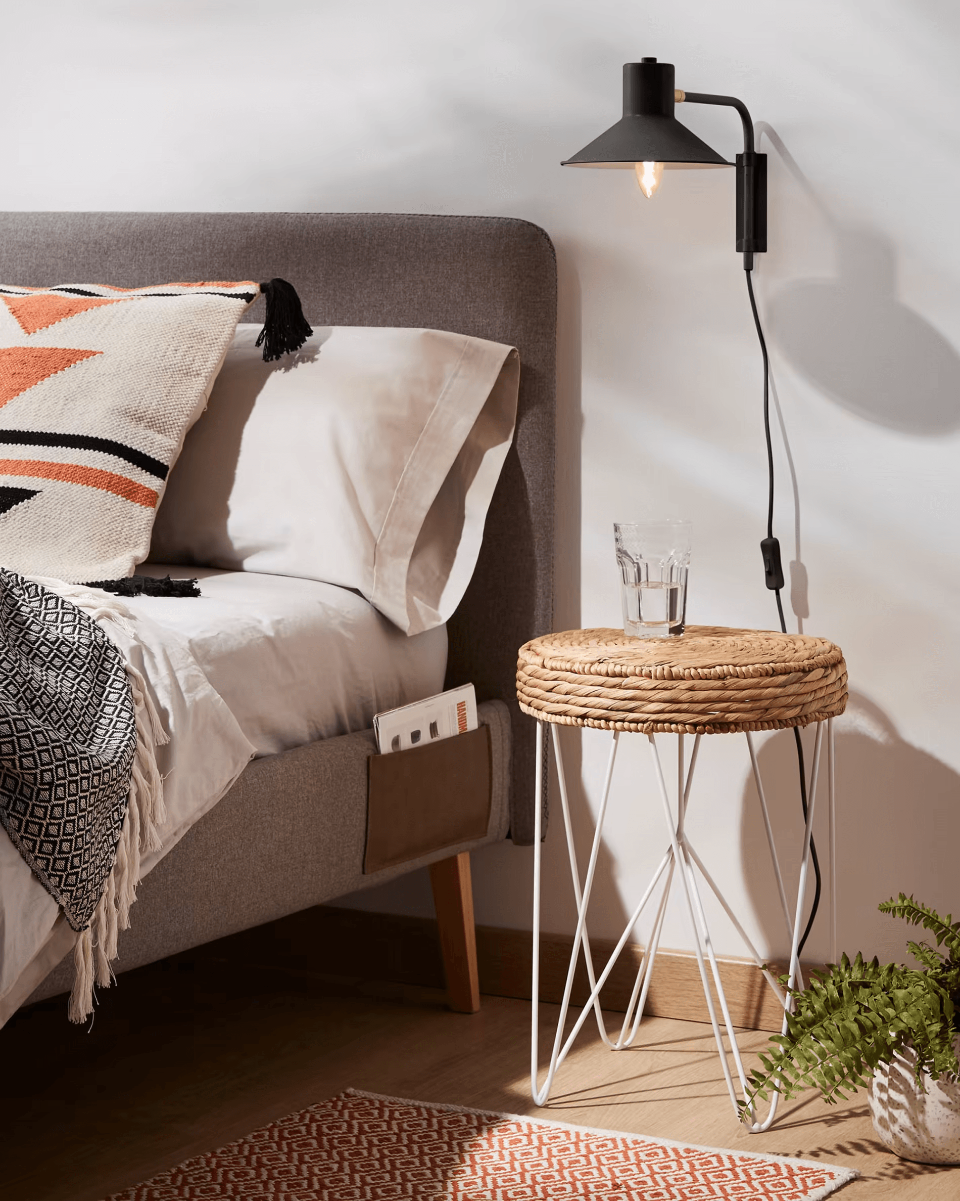 Mała lampa ścienna ARIA czarny La Forma Eye on Design