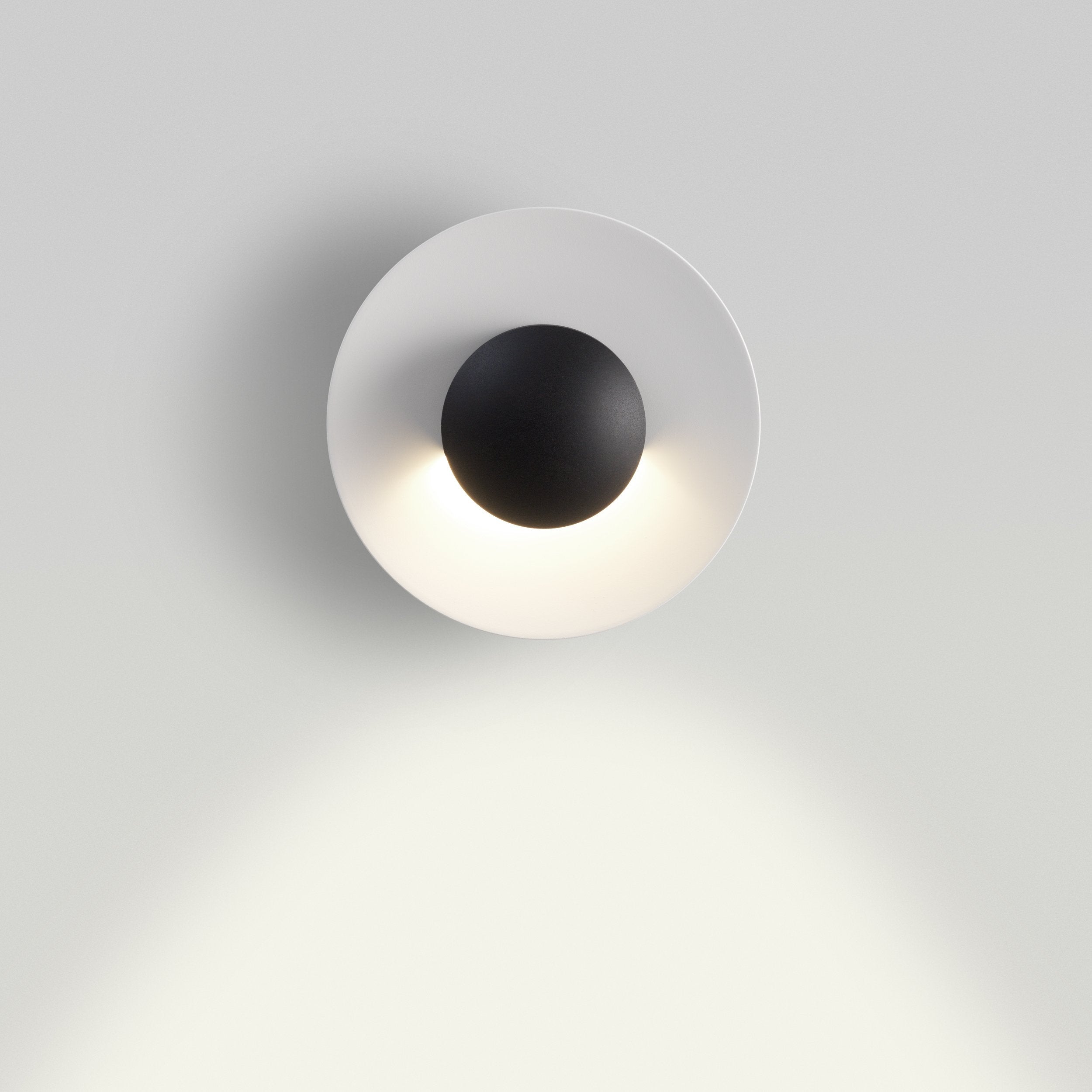 White and Black GINGER Outdoor Wall Lamp