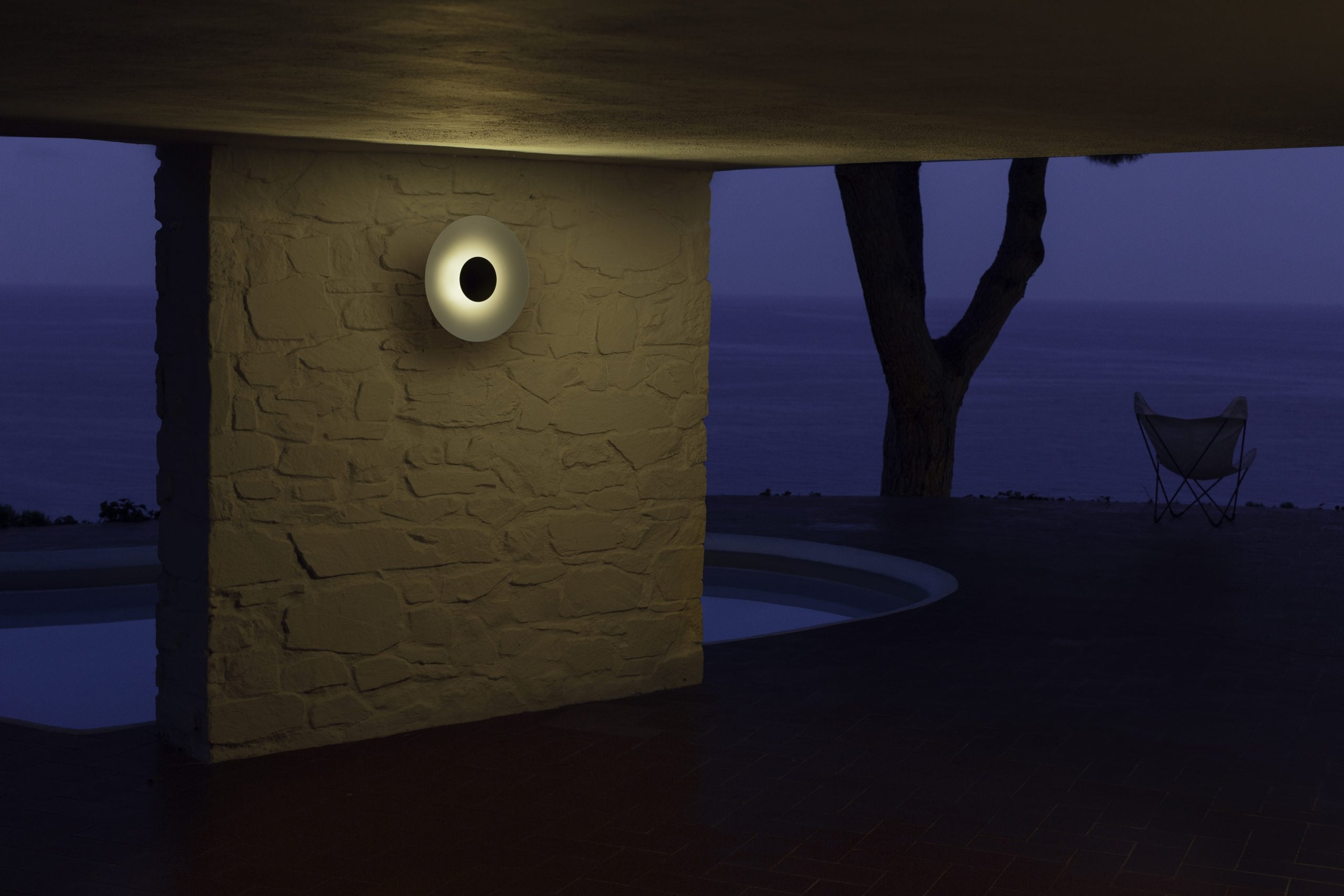 White and Black GINGER Outdoor Wall Lamp