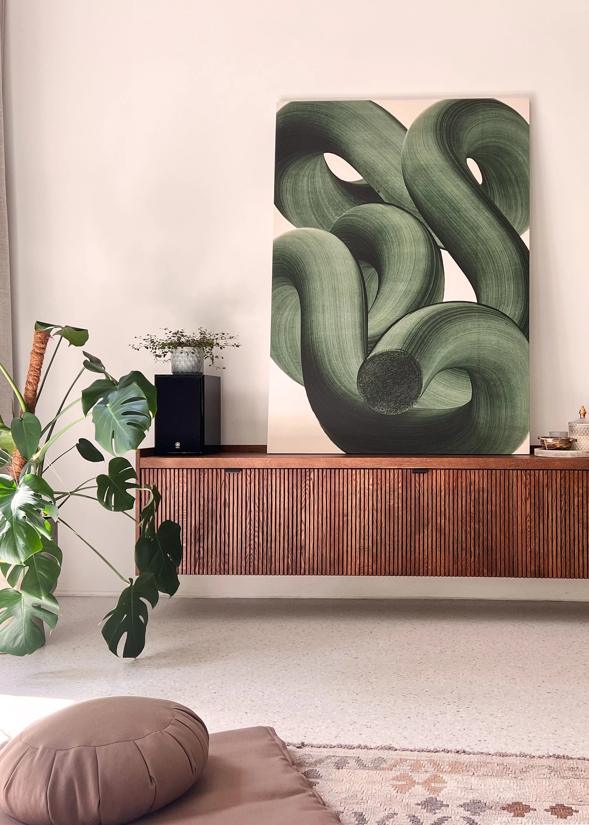 Wandkast RTV MEDA van eikenhout