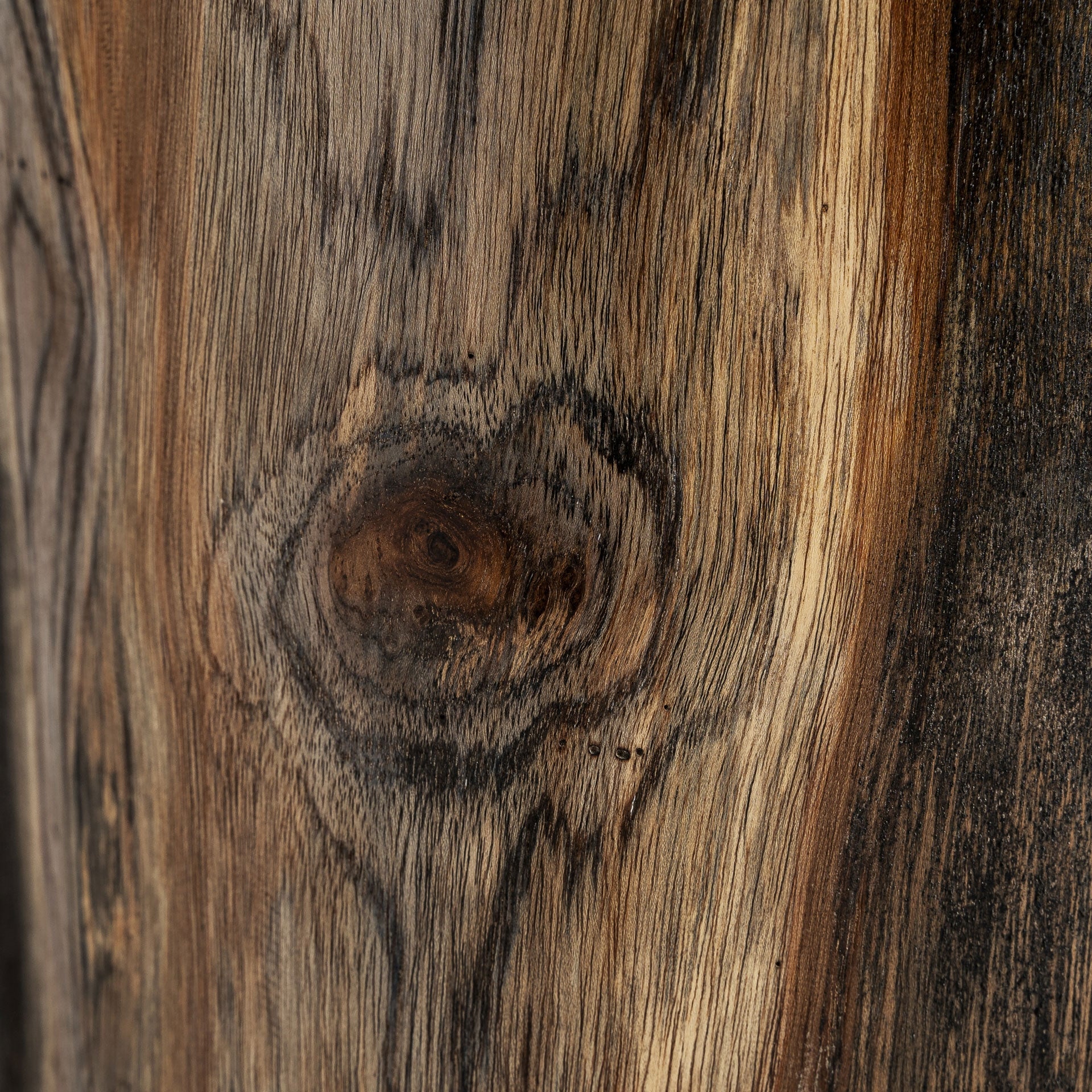 Bijzettafel BITCHE suar hout