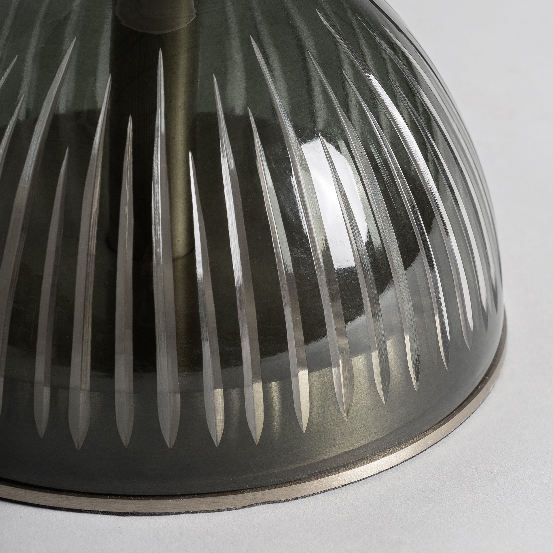 Bijzettafel MURANO grijs glas met marmeren blad