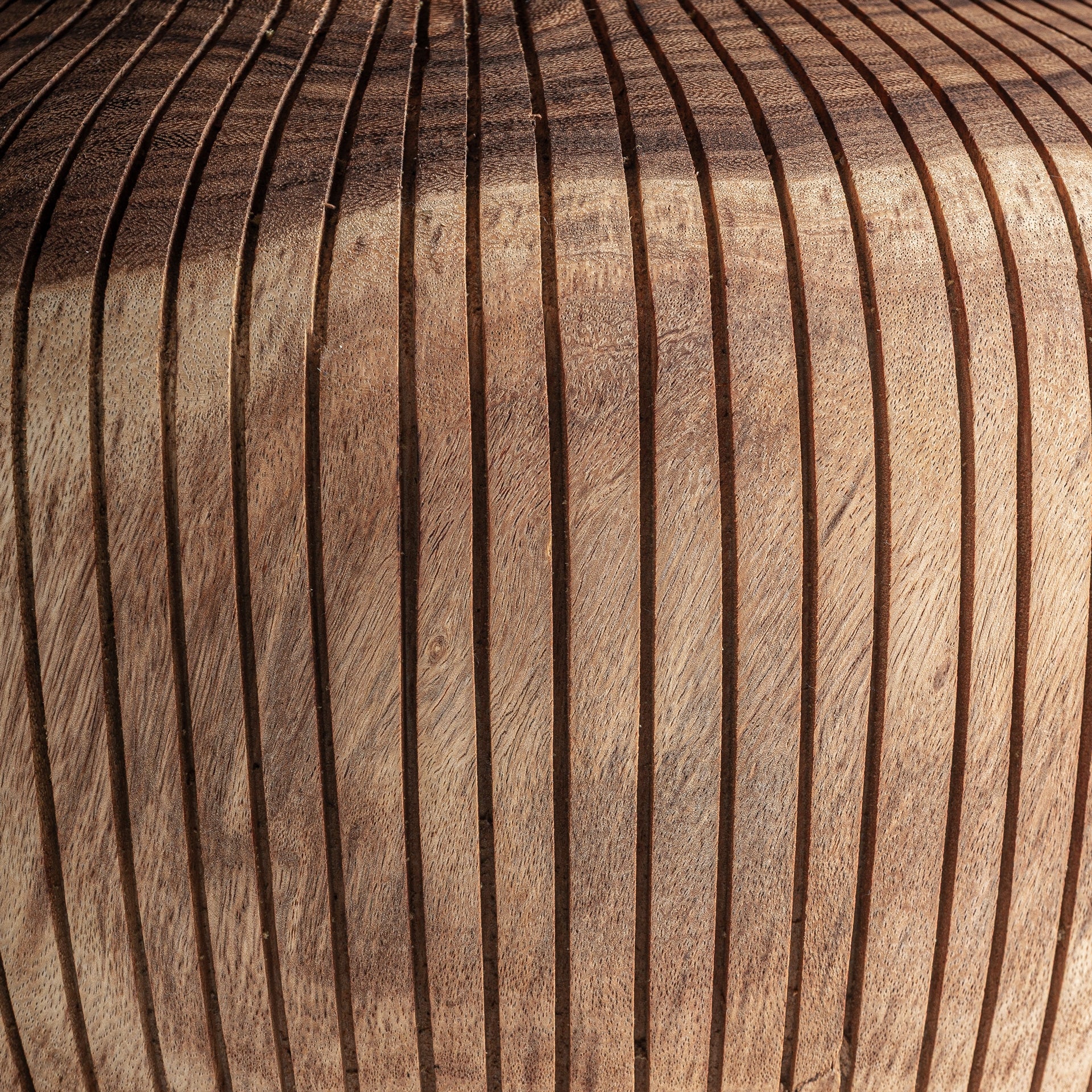 Zijtafel ZOBUE suar hout