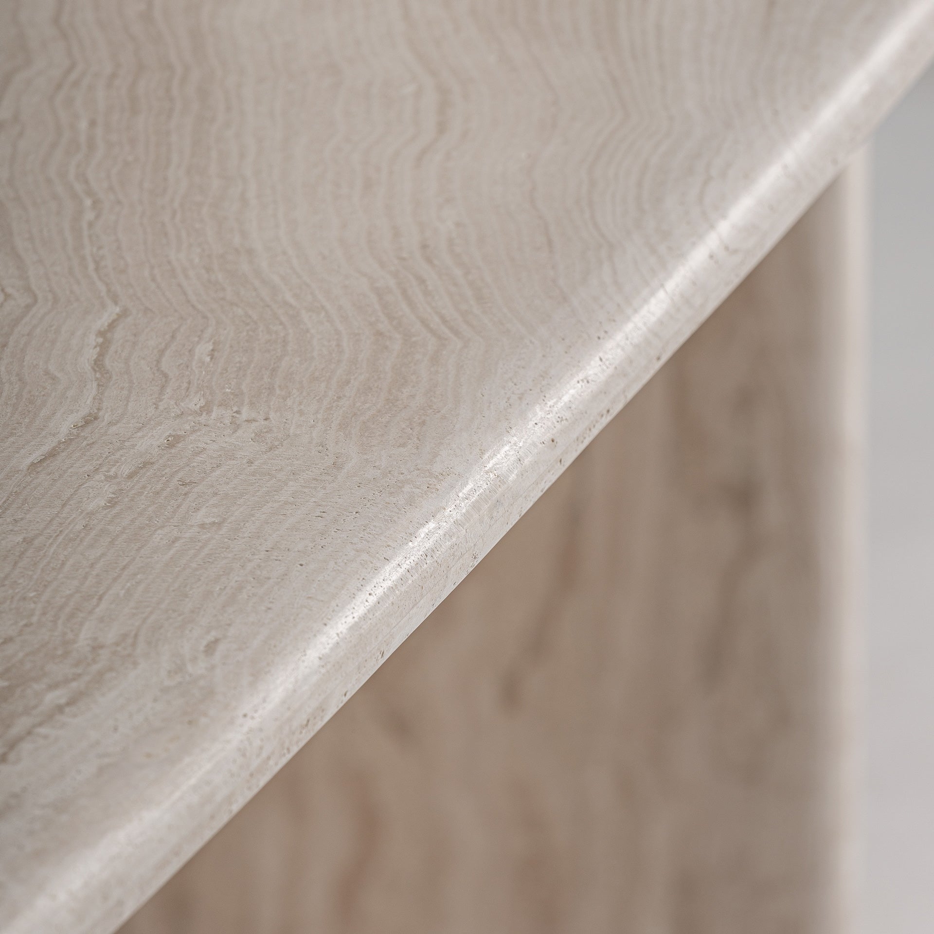 THIENNES Table Broken White Travertine