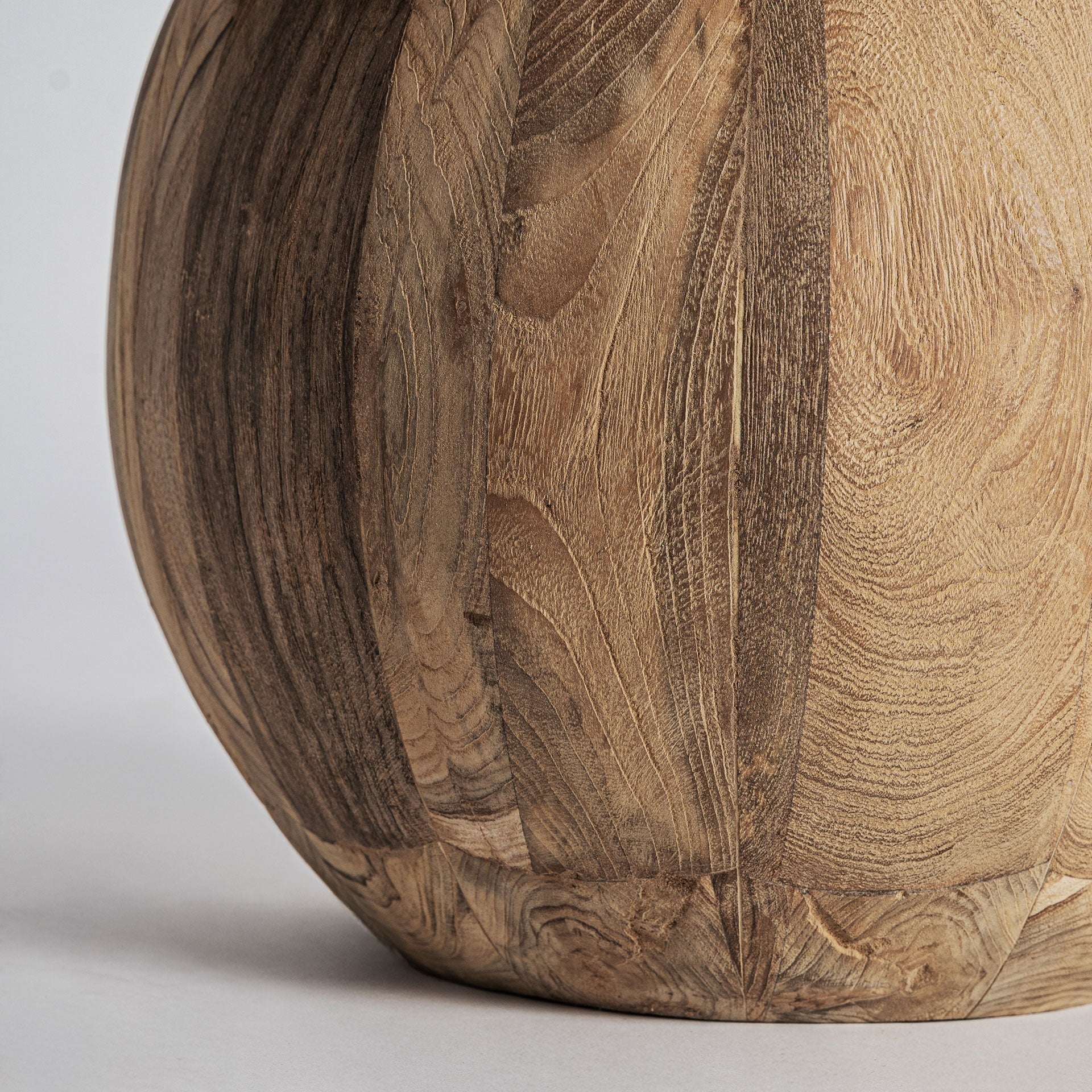 Ronde salontafel ERLOY van gerecycled teak hout