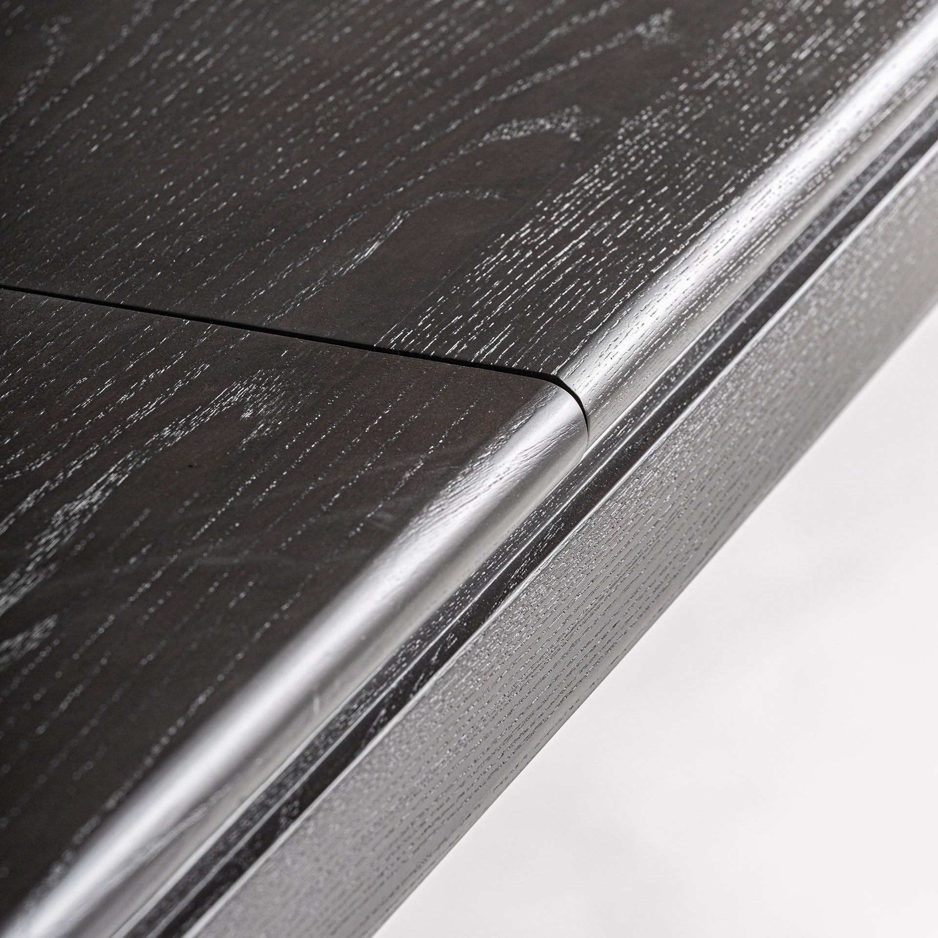 BUKEN Extendable Table in Dark Ash Wood with Veneer