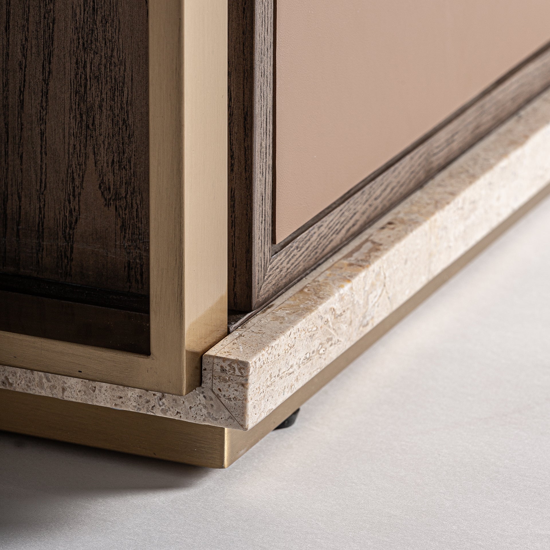Nachttisch MONZA beige mit Travertinplatte