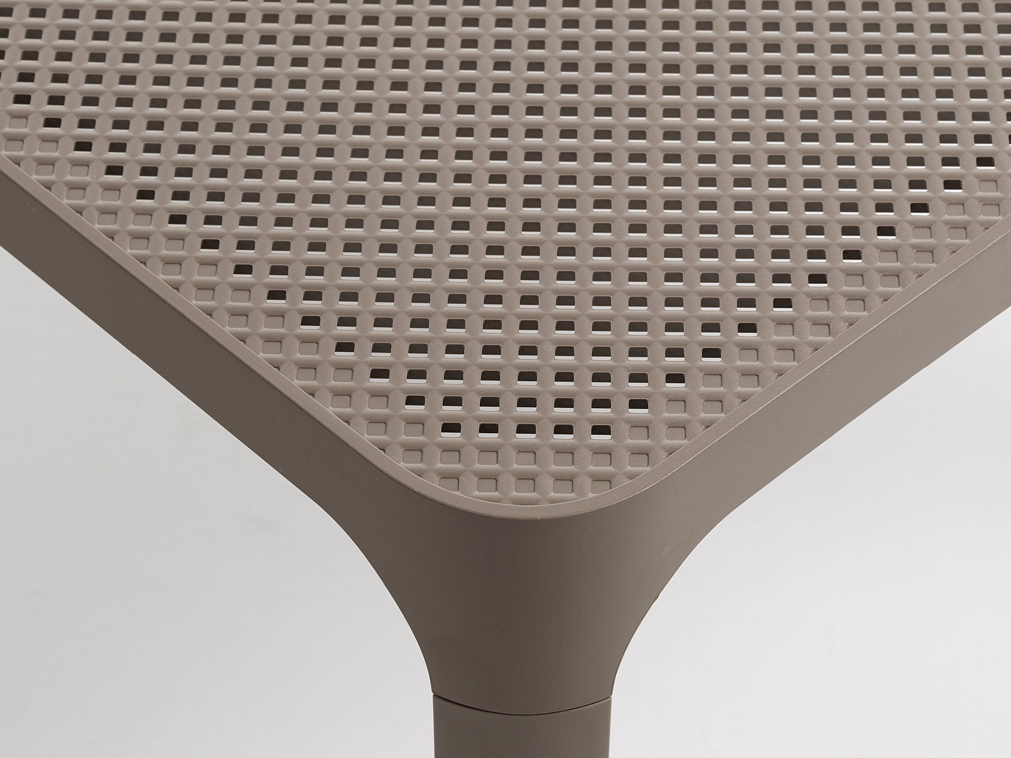 NET taupe outdoor coffee table