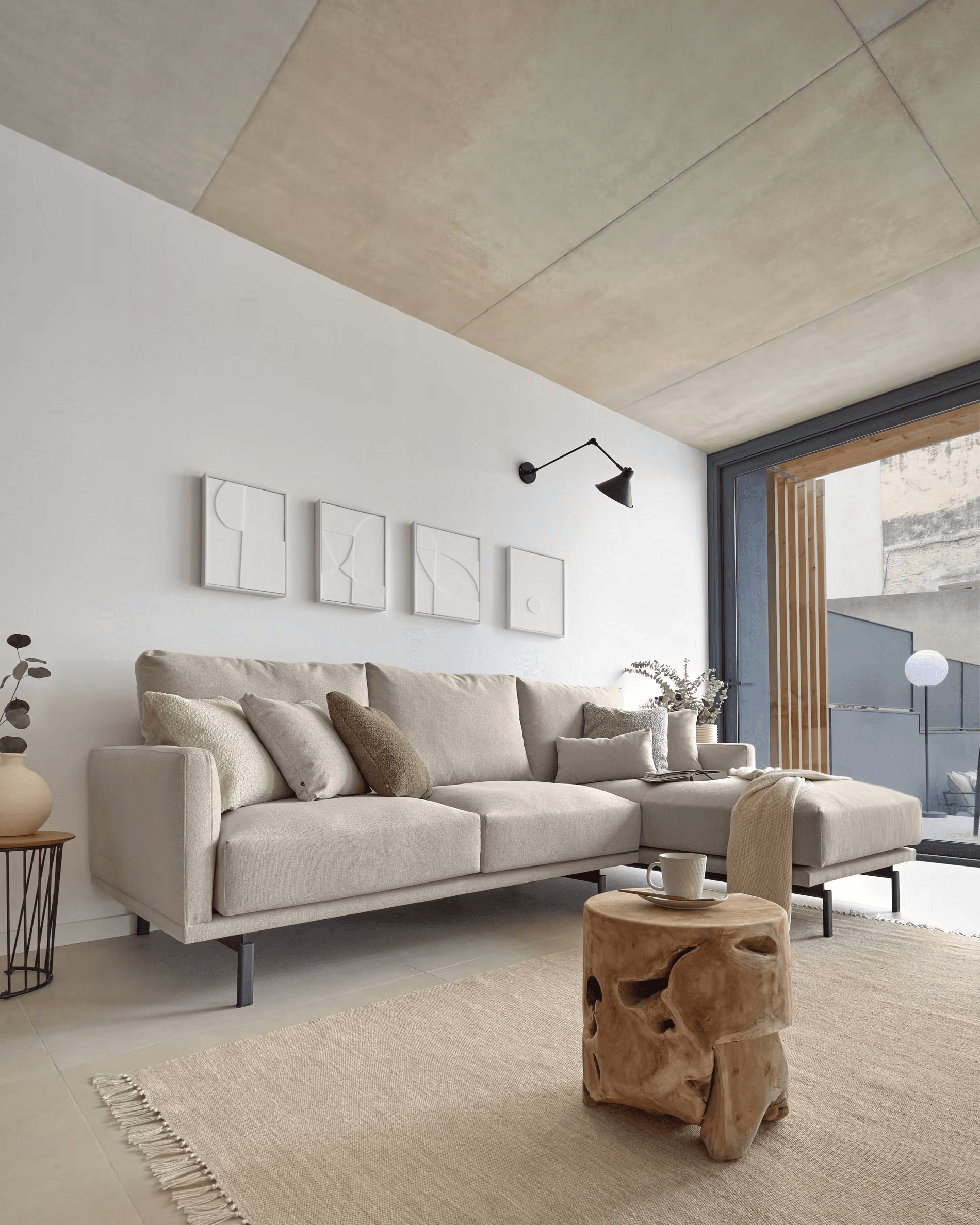 Narożnik prawostronny 3,5-osobowy GALENE beżowy La Forma Eye on Design