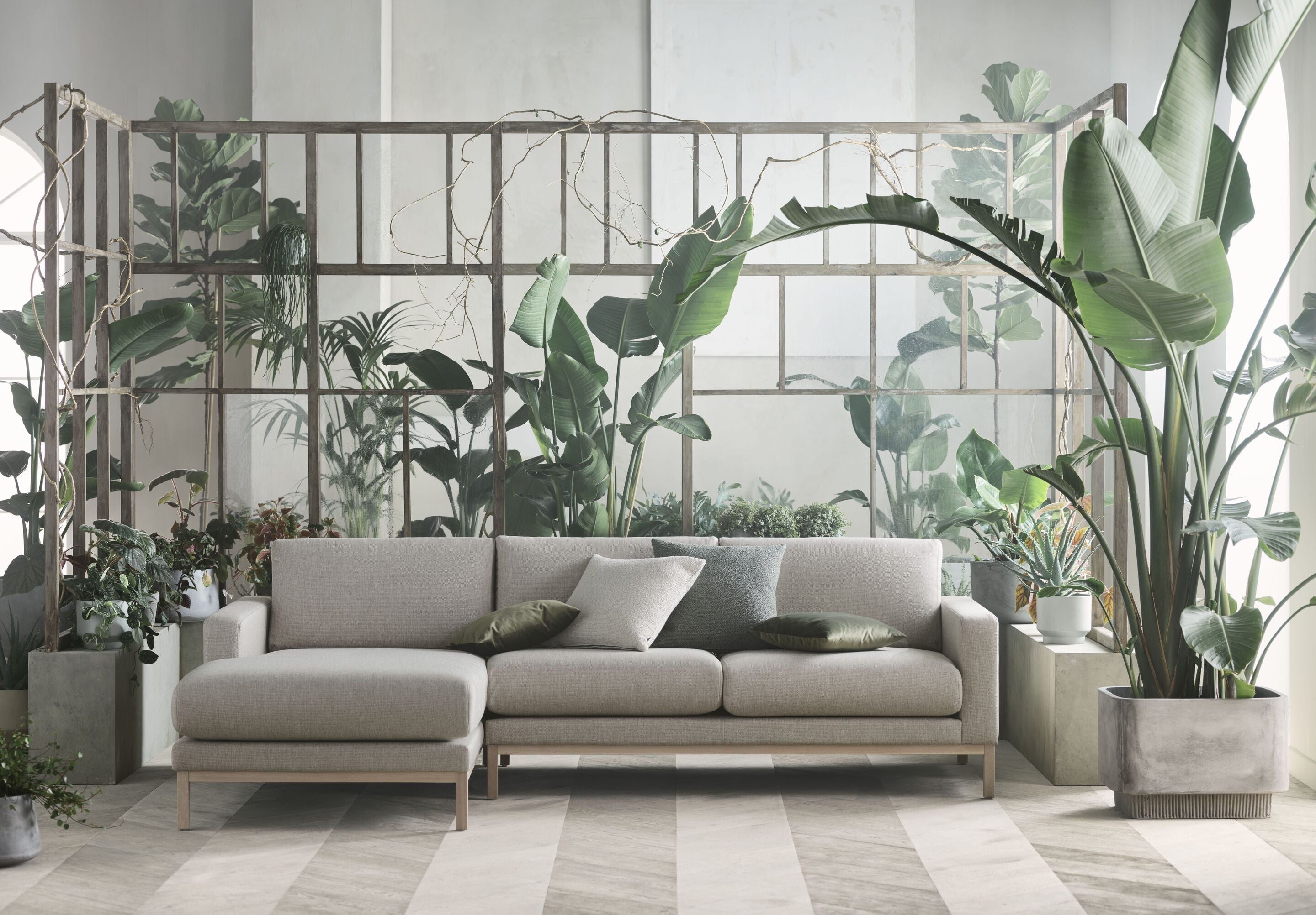 Hoekbank met rechtszijdige chaise longue NORTH donkere eiken basis