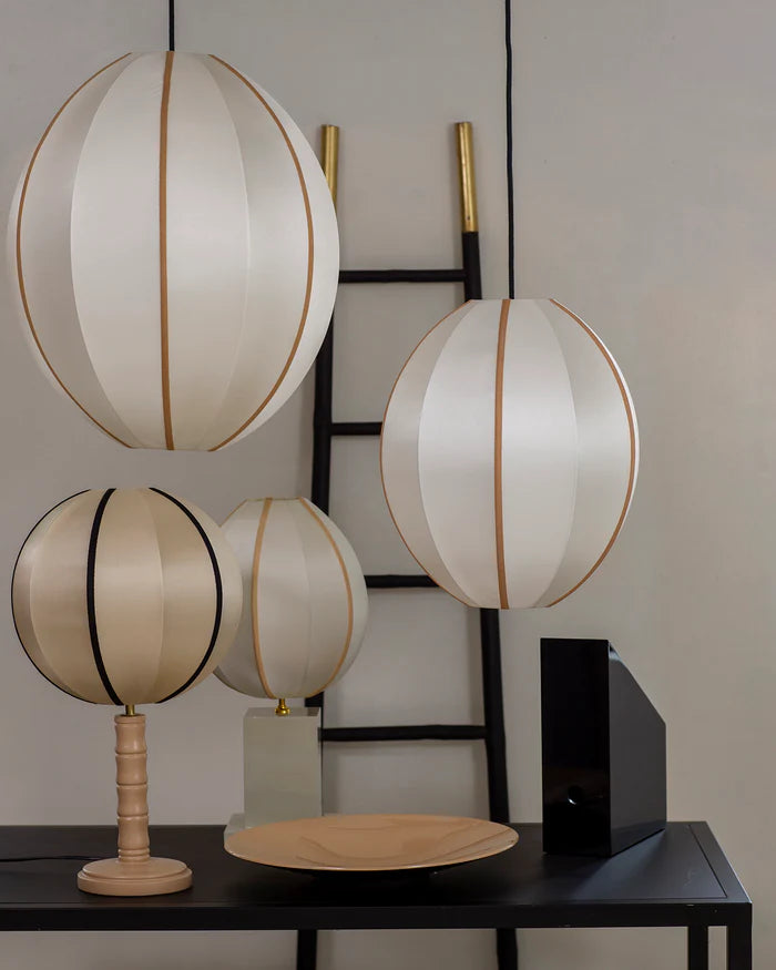 Oval lampshade broken white with amber