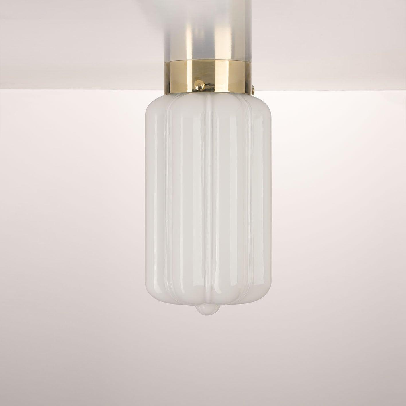 Plafon DECO mosiężny Embassy Interiors Eye on Design