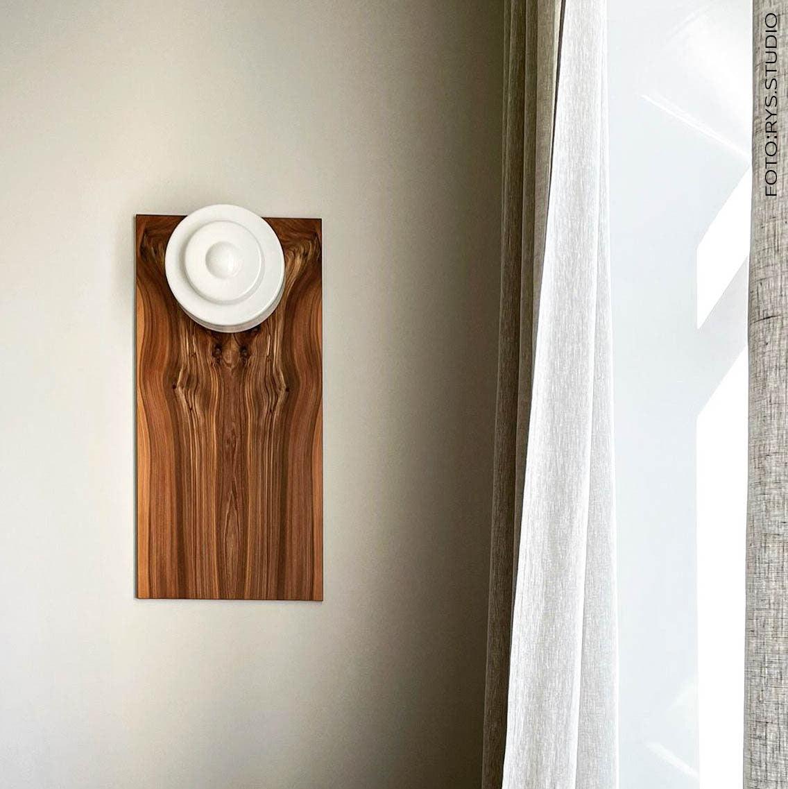 Plafon MÉMOIRE mosiężny Embassy Interiors Eye on Design