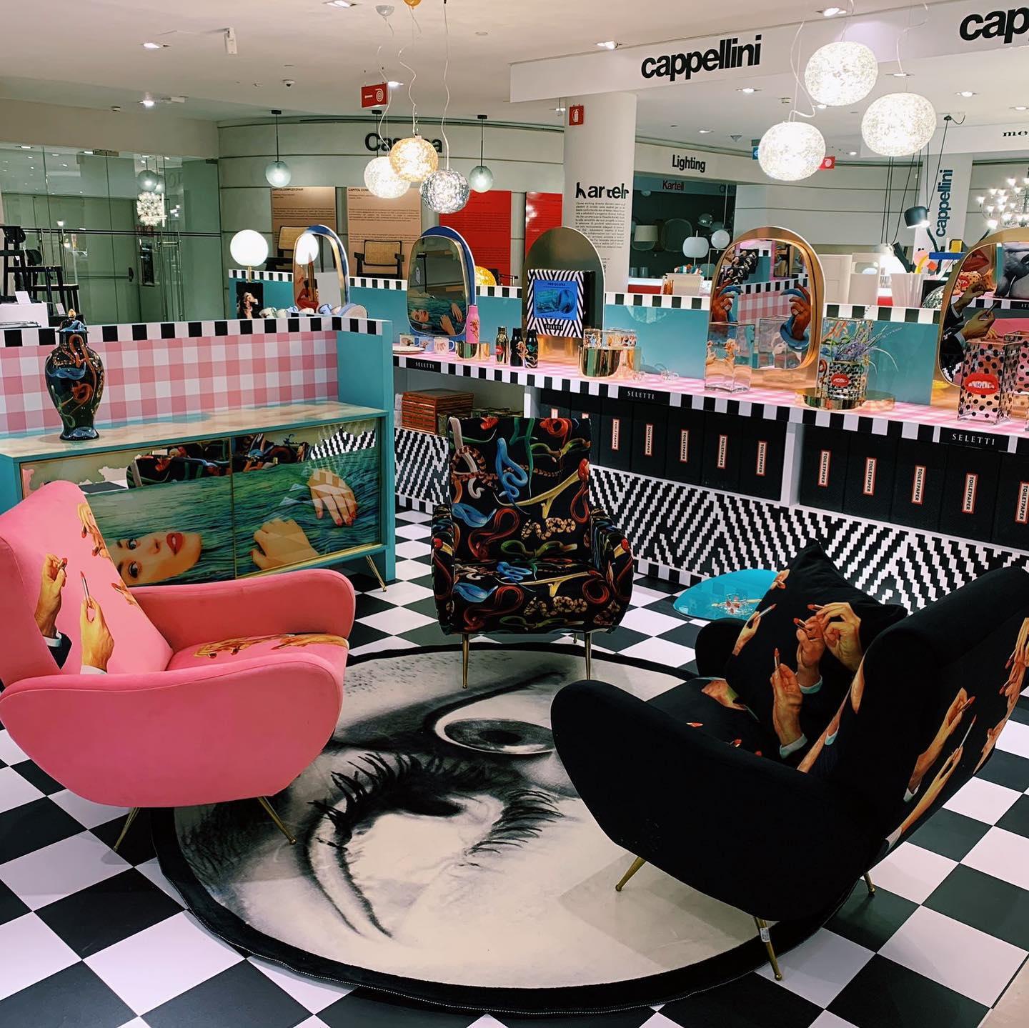 Poduszka LIPSTICKS czarny Seletti Eye on Design