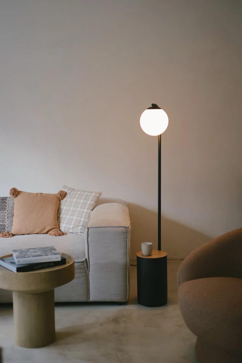 Stehlampe mit Tisch BOTANICA DECO XL schwarz