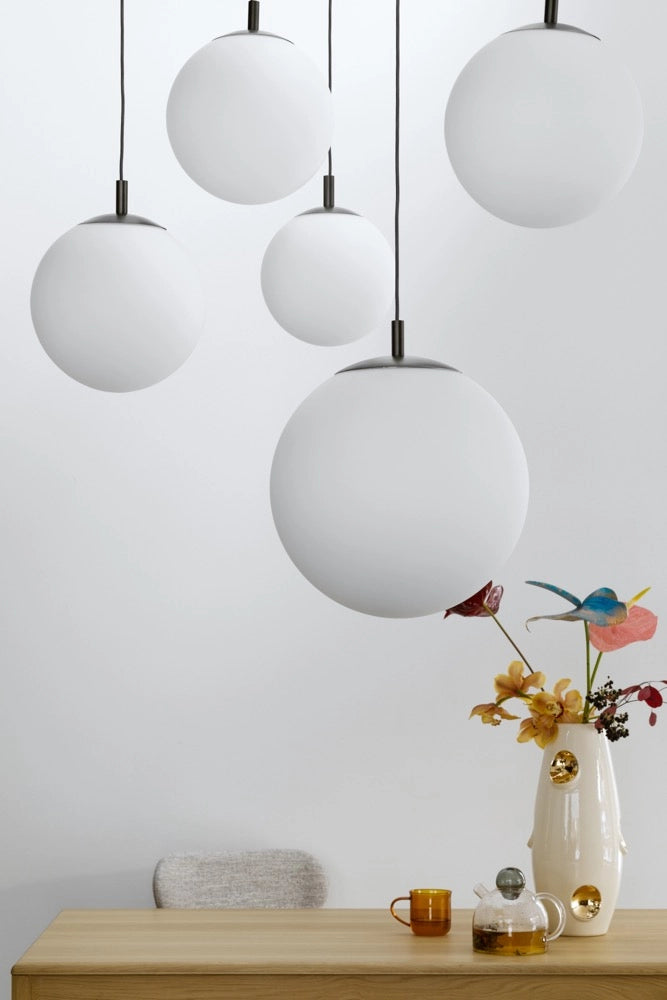 ALUR 2 ceiling lamp with frosted glass and titanium finish