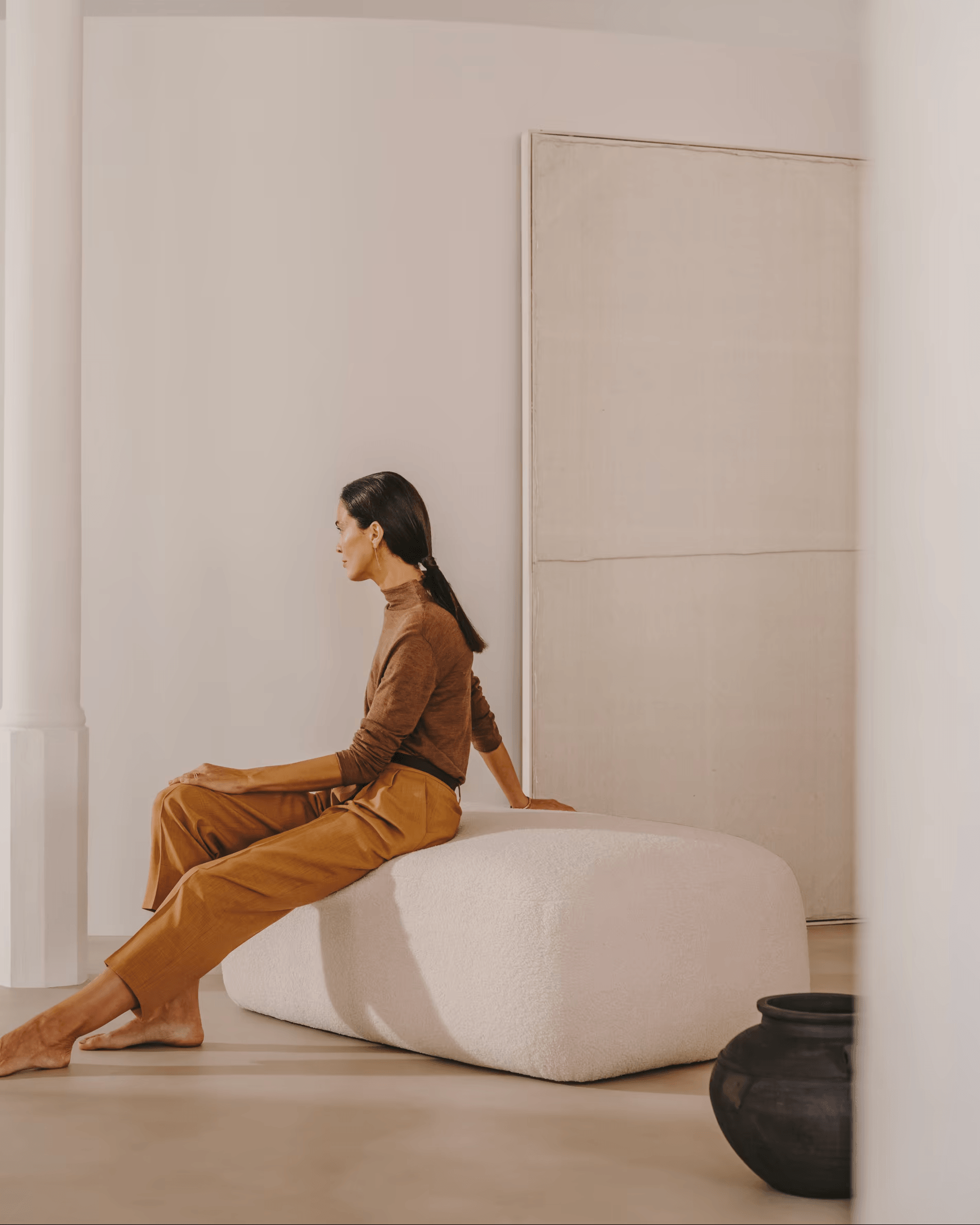 Puf MARTINA baranek écru La Forma Eye on Design