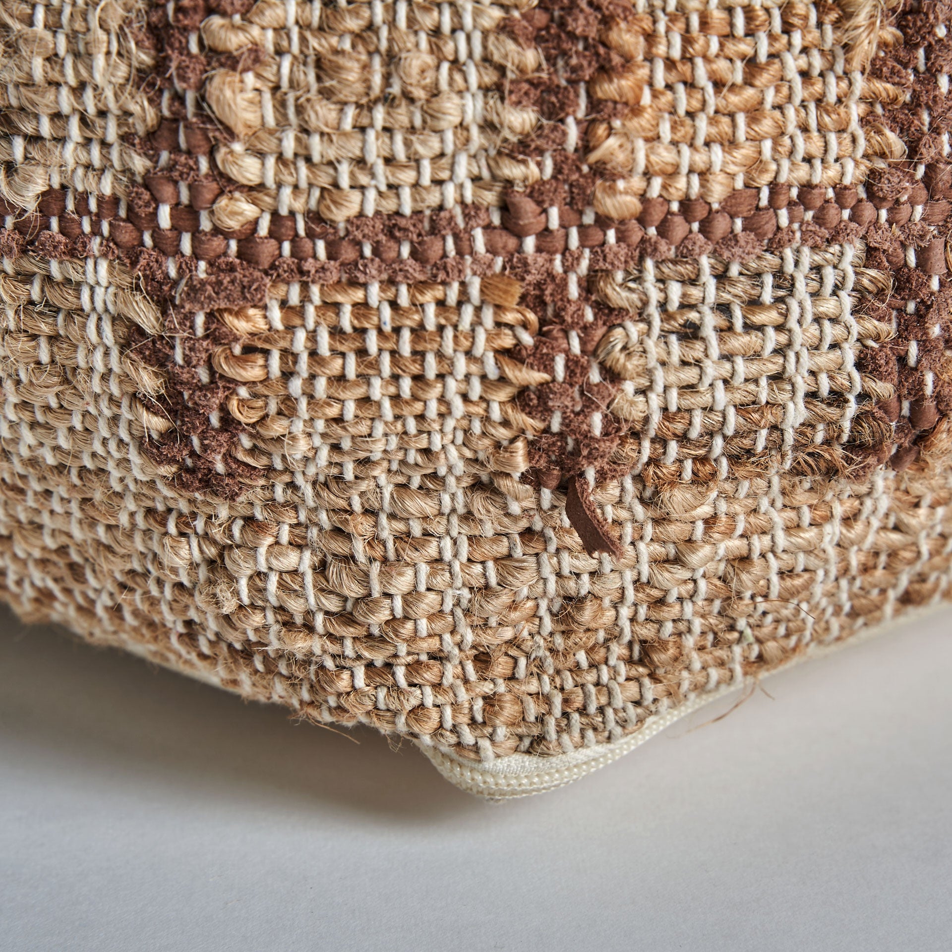 Puff MITTET beige mit braun