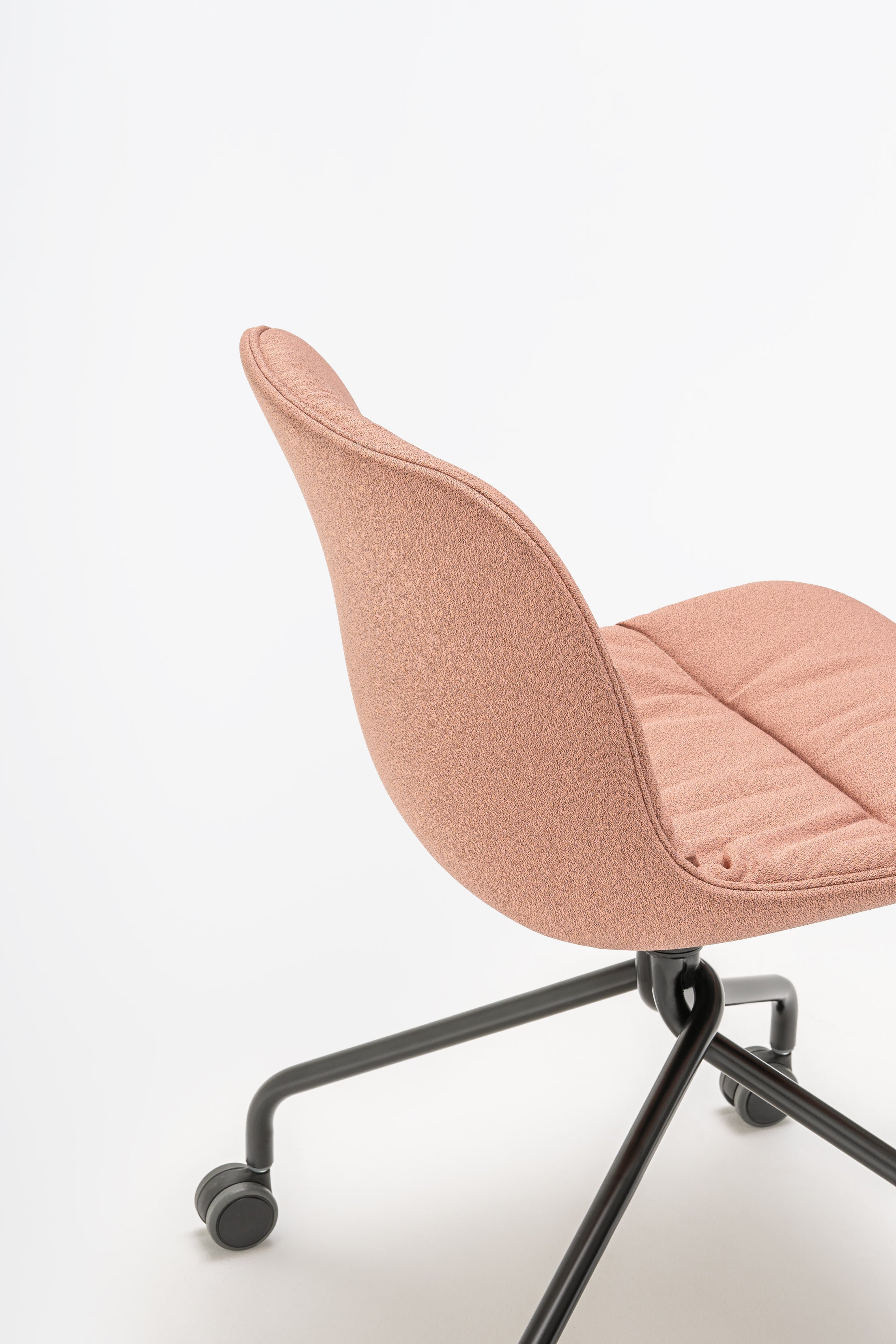 Draaistoel BALTIC 2 SOFT DUO metalen basis met wielen voor harde oppervlakken