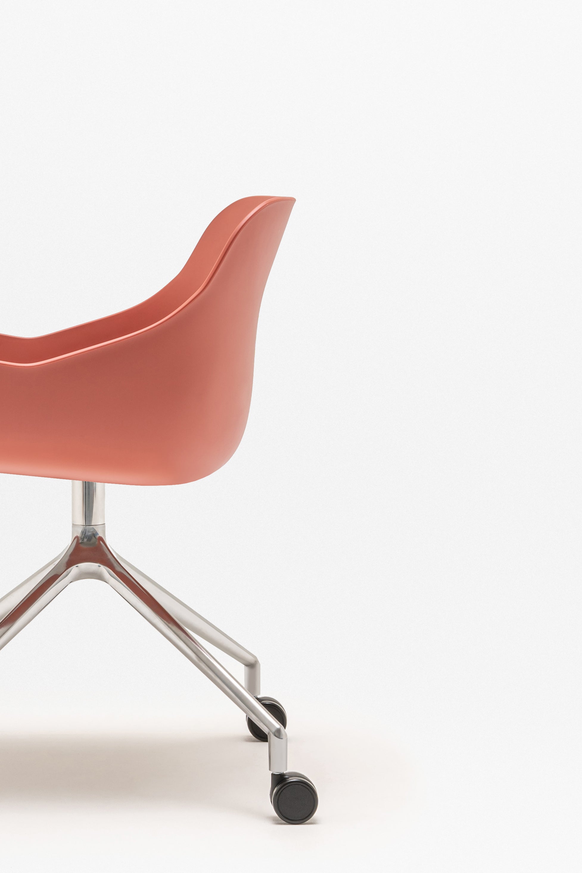 Draaistoel BALTIC BASIC gepolijst aluminium